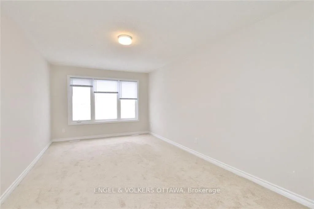 Photo 11 of 213 Hibernian Walk, Ottawa, Kanata - Emerald Meadows/Trailwest — HOMEH