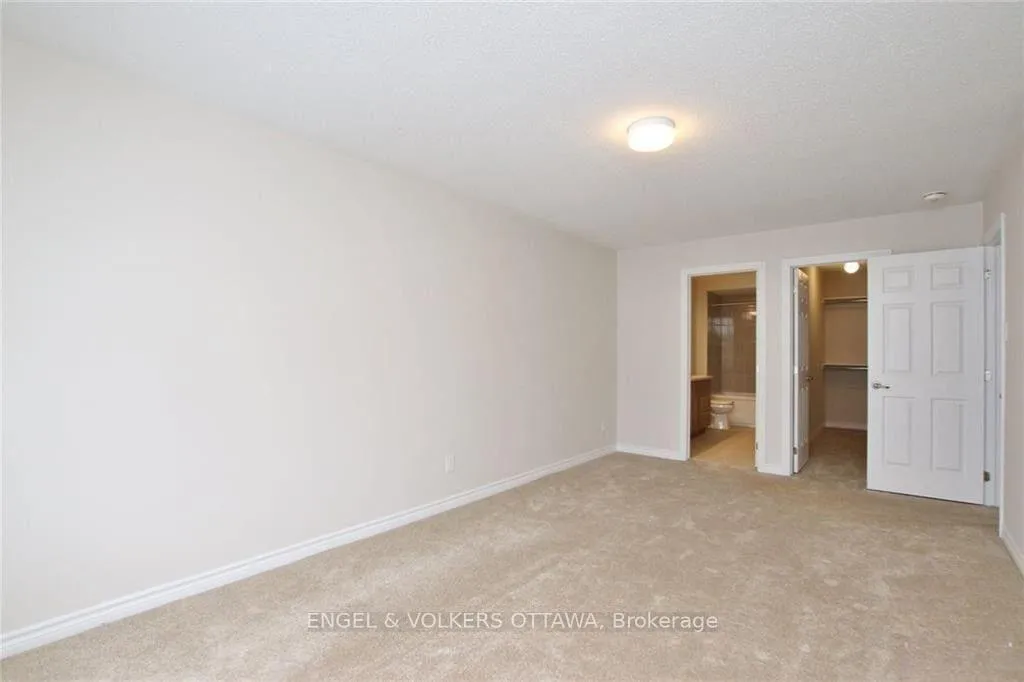 Photo 12 of 213 Hibernian Walk, Ottawa, Kanata - Emerald Meadows/Trailwest — HOMEH