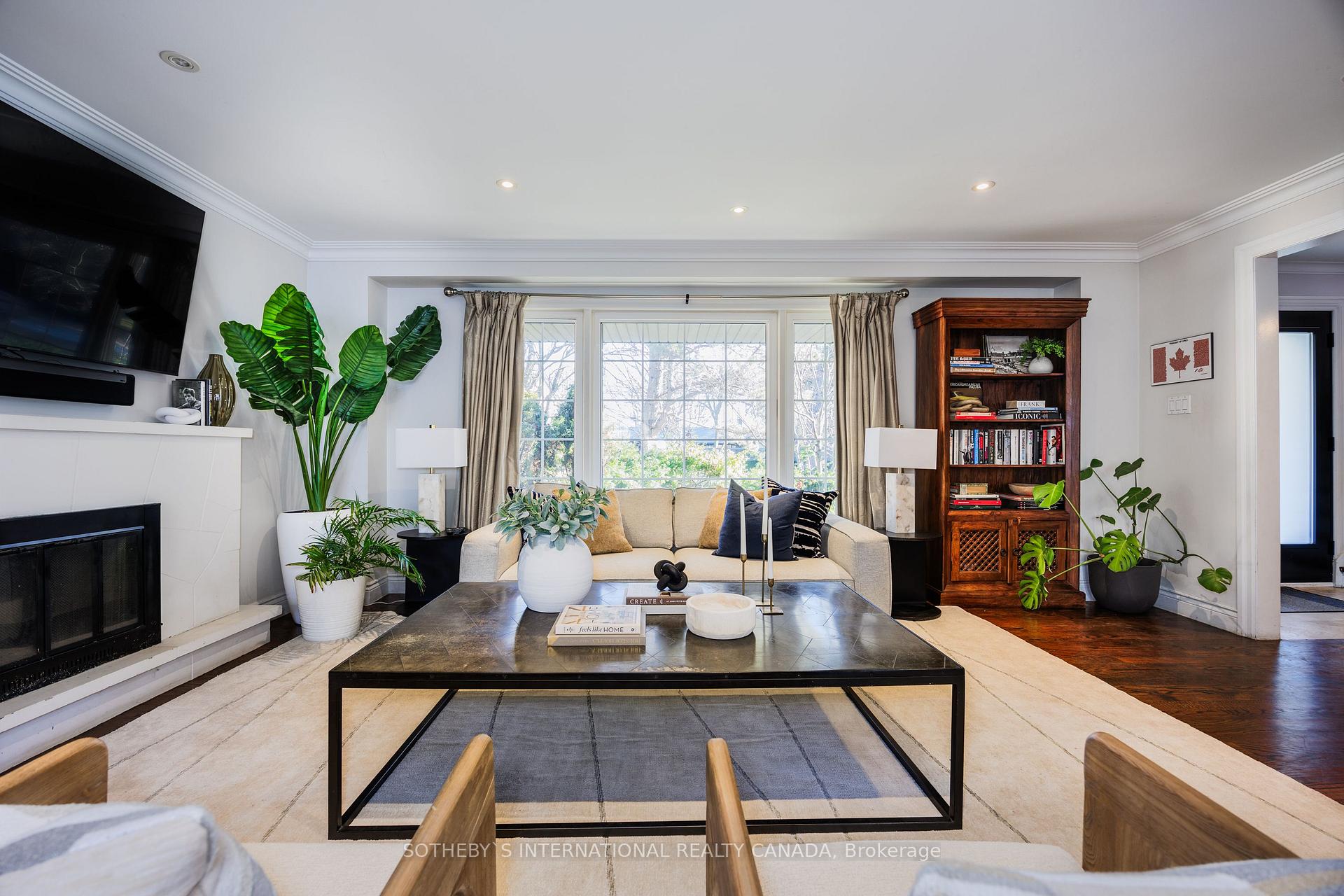 Photo 7 of 57 Sandringham Drive, Toronto, Bedford Park-Nortown — HOMEH