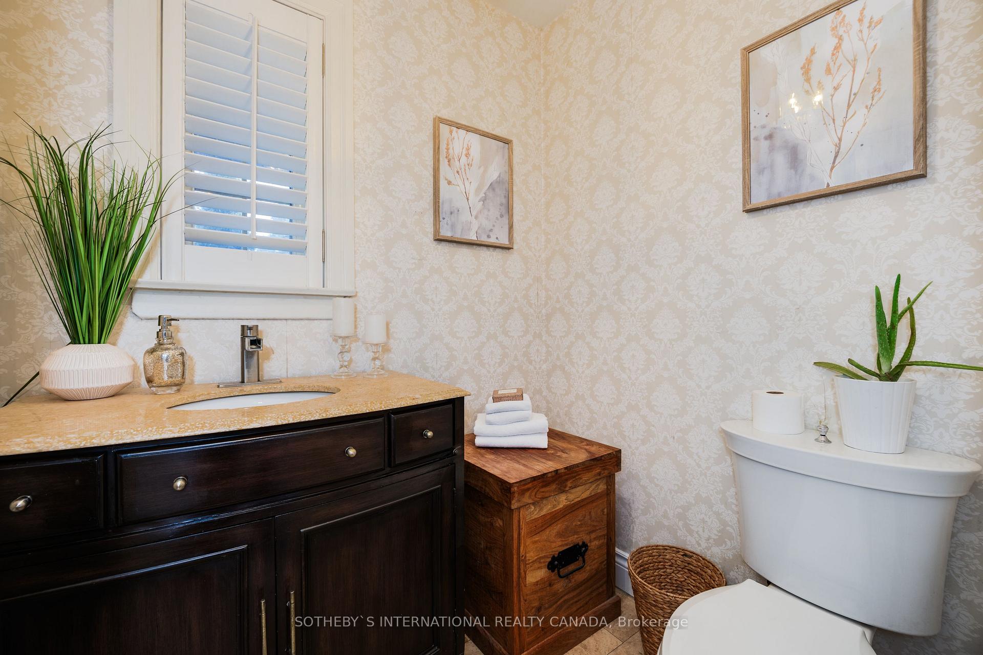 Photo 20 of 57 Sandringham Drive, Toronto, Bedford Park-Nortown — HOMEH