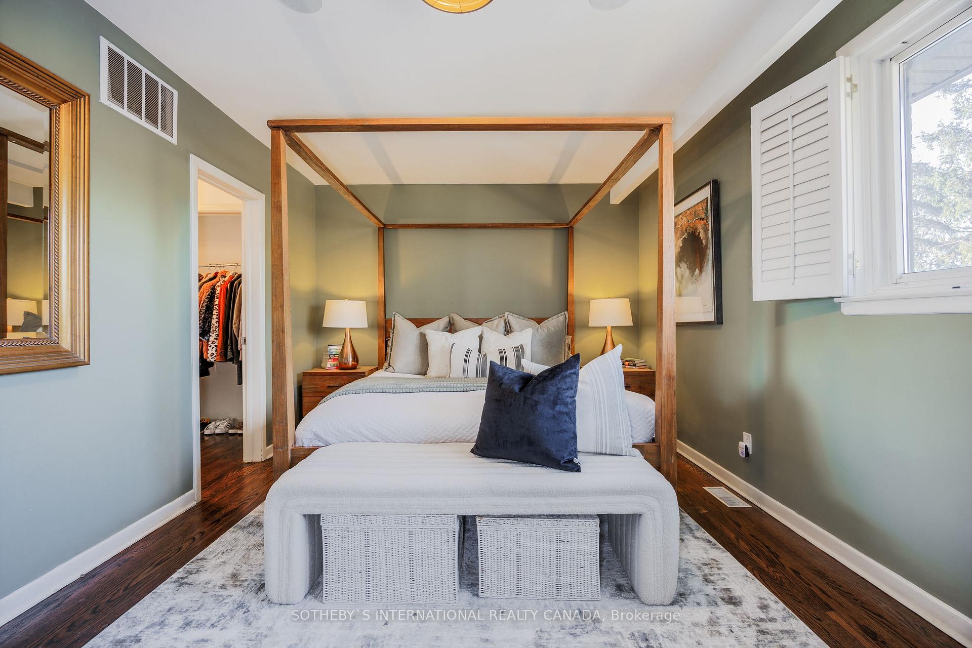 Photo 24 of 57 Sandringham Drive, Toronto, Bedford Park-Nortown — HOMEH