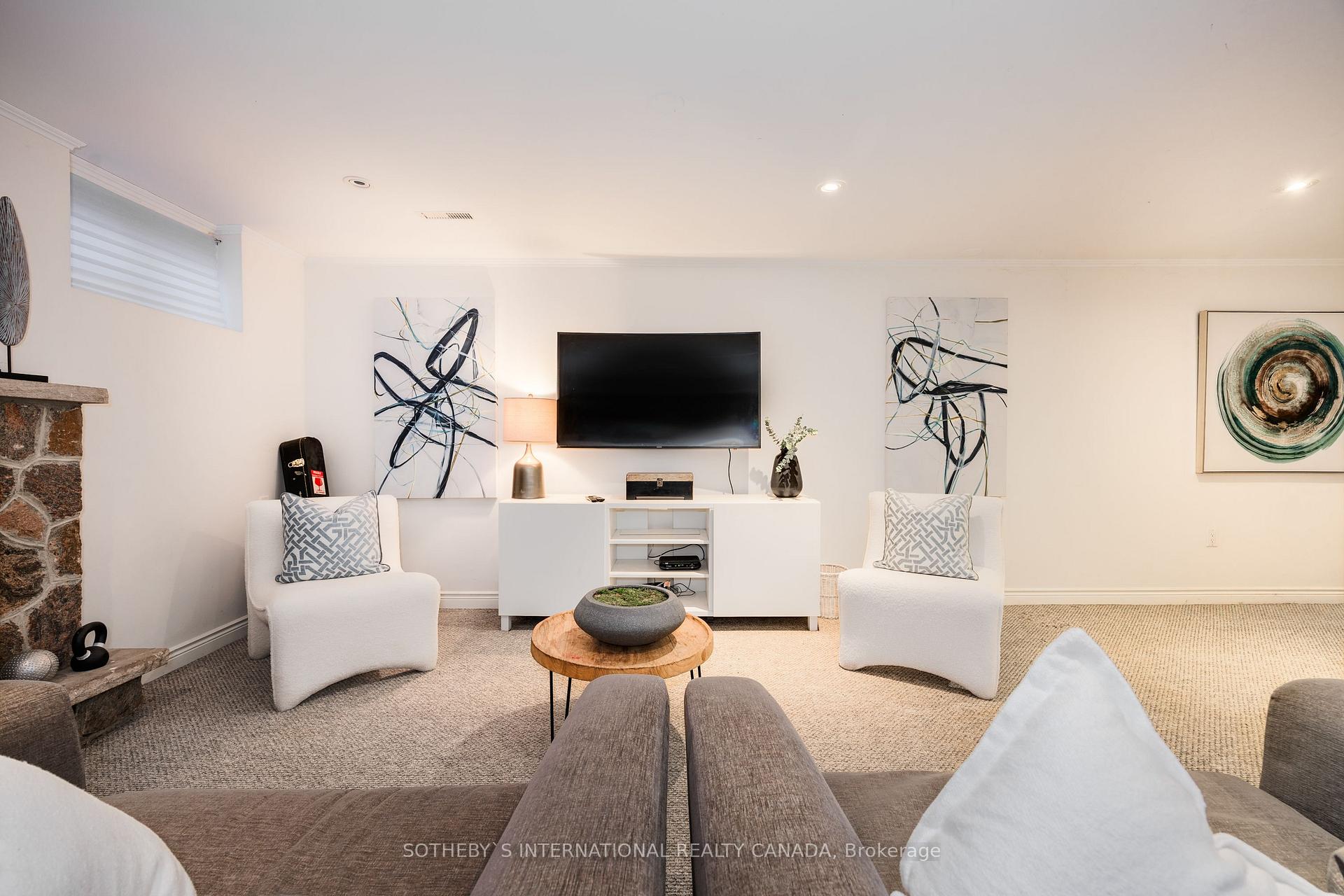 Photo 37 of 57 Sandringham Drive, Toronto, Bedford Park-Nortown — HOMEH
