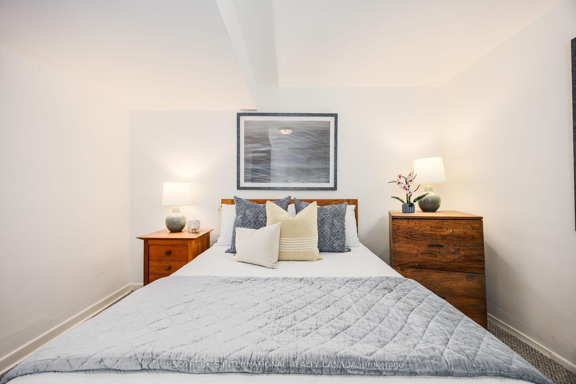 Photo 39 of 57 Sandringham Drive, Toronto, Bedford Park-Nortown — HOMEH