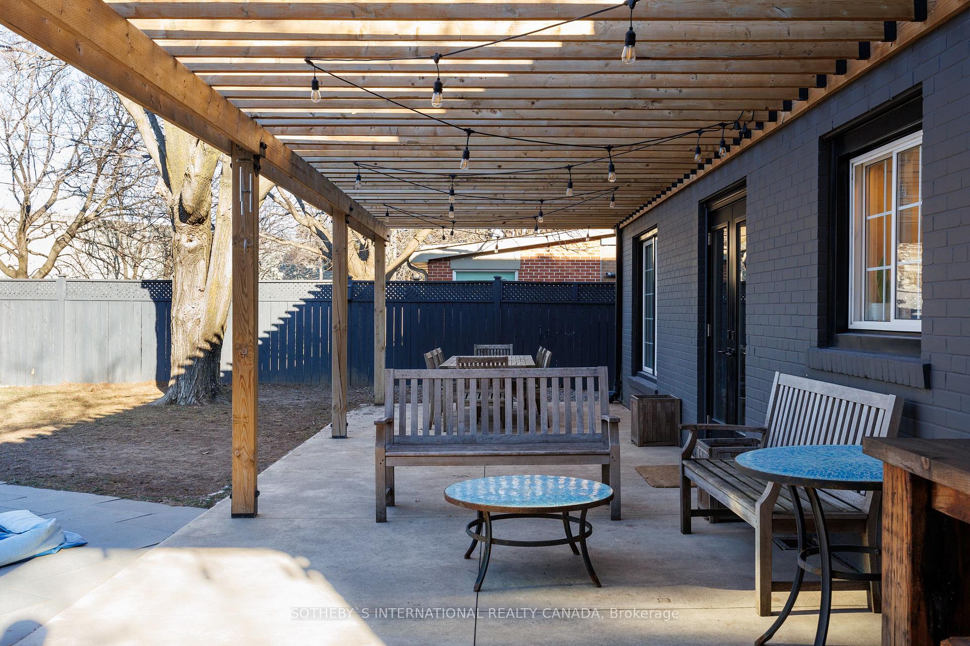 Photo 42 of 57 Sandringham Drive, Toronto, Bedford Park-Nortown — HOMEH