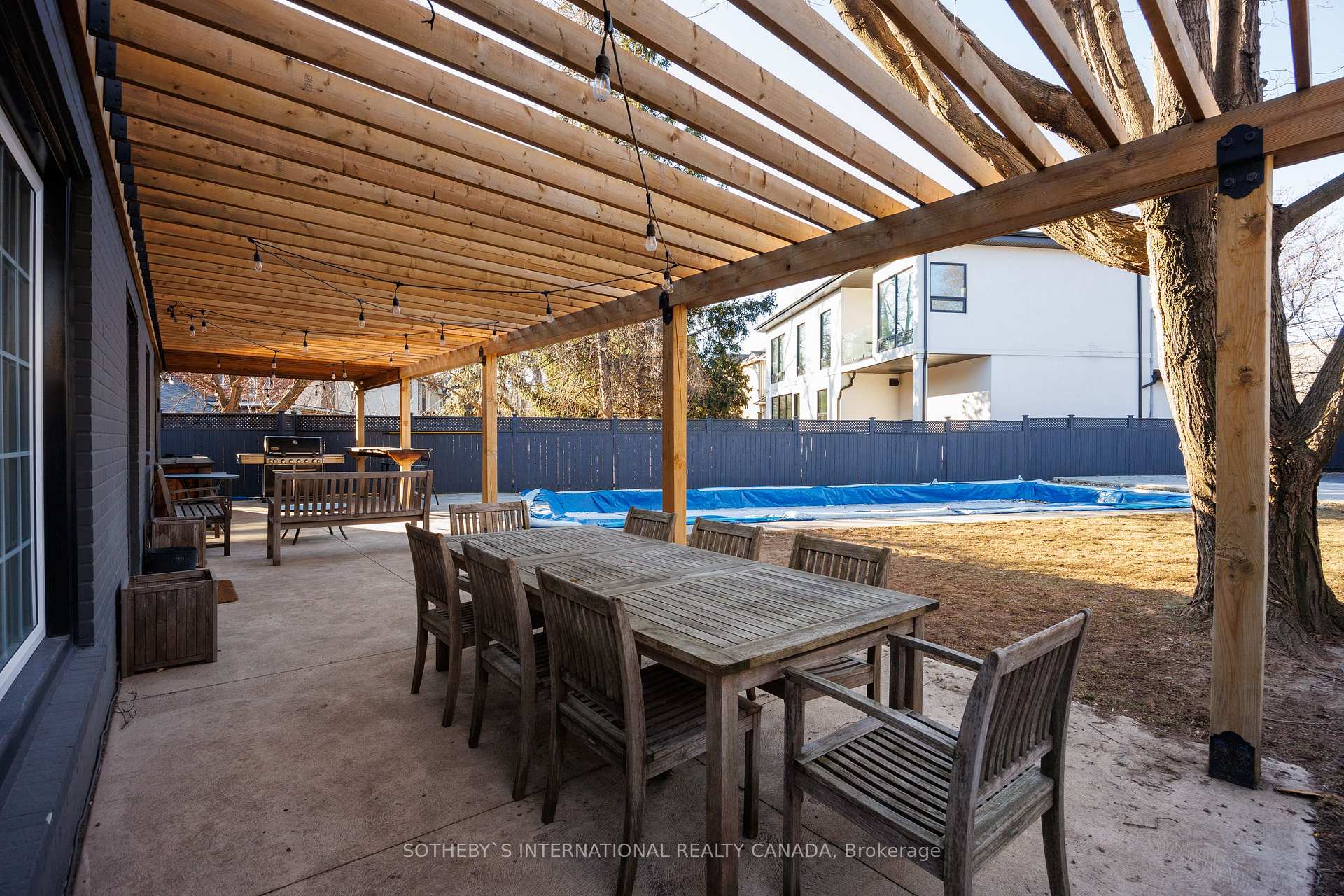 Photo 44 of 57 Sandringham Drive, Toronto, Bedford Park-Nortown — HOMEH