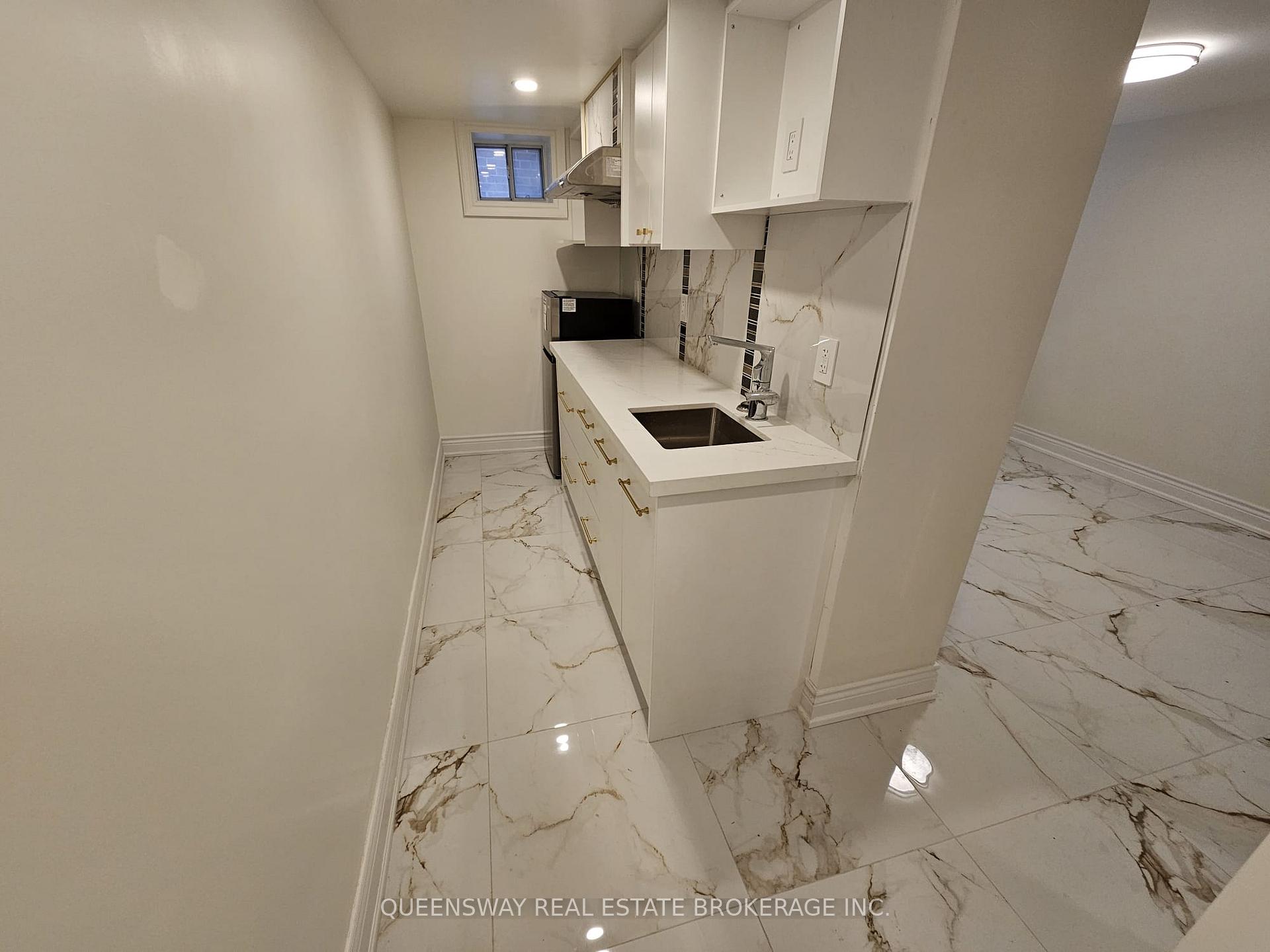 Photo 4 of 89 Collingsbrook Boulevard, Scarborough, L'Amoreaux — HOMEH