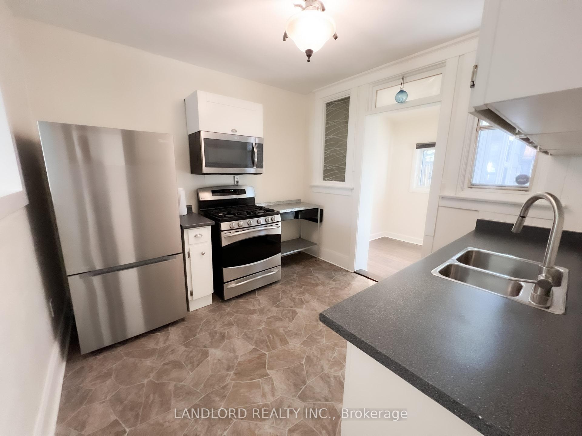 Photo 3 of 16 Earl Haig Avenue, Toronto, Woodbine Corridor — HOMEH