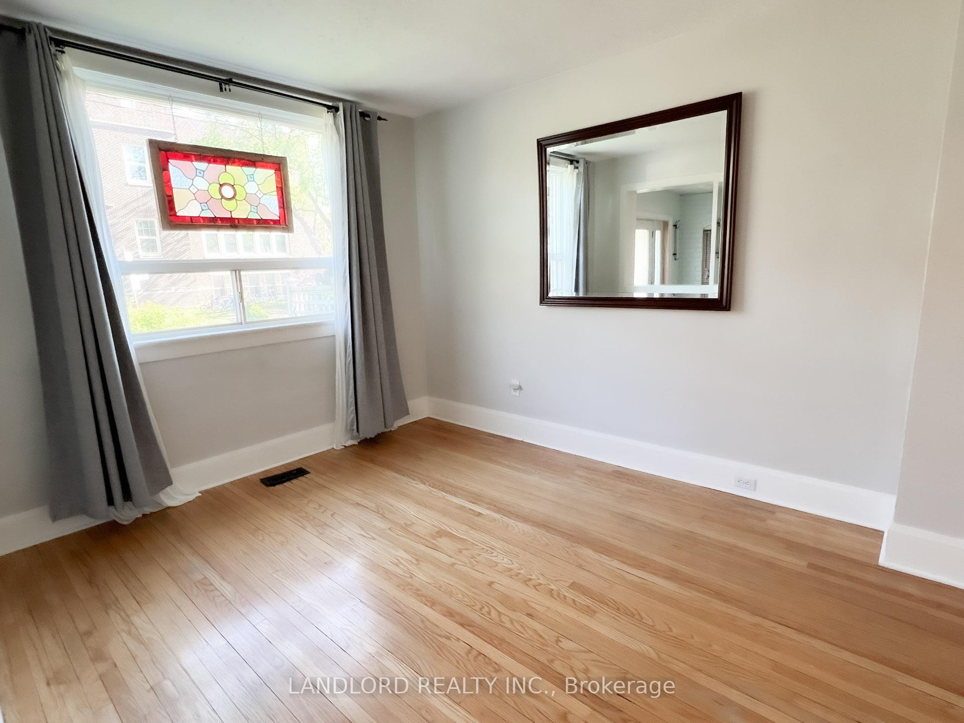 Photo 7 of 16 Earl Haig Avenue, Toronto, Woodbine Corridor — HOMEH