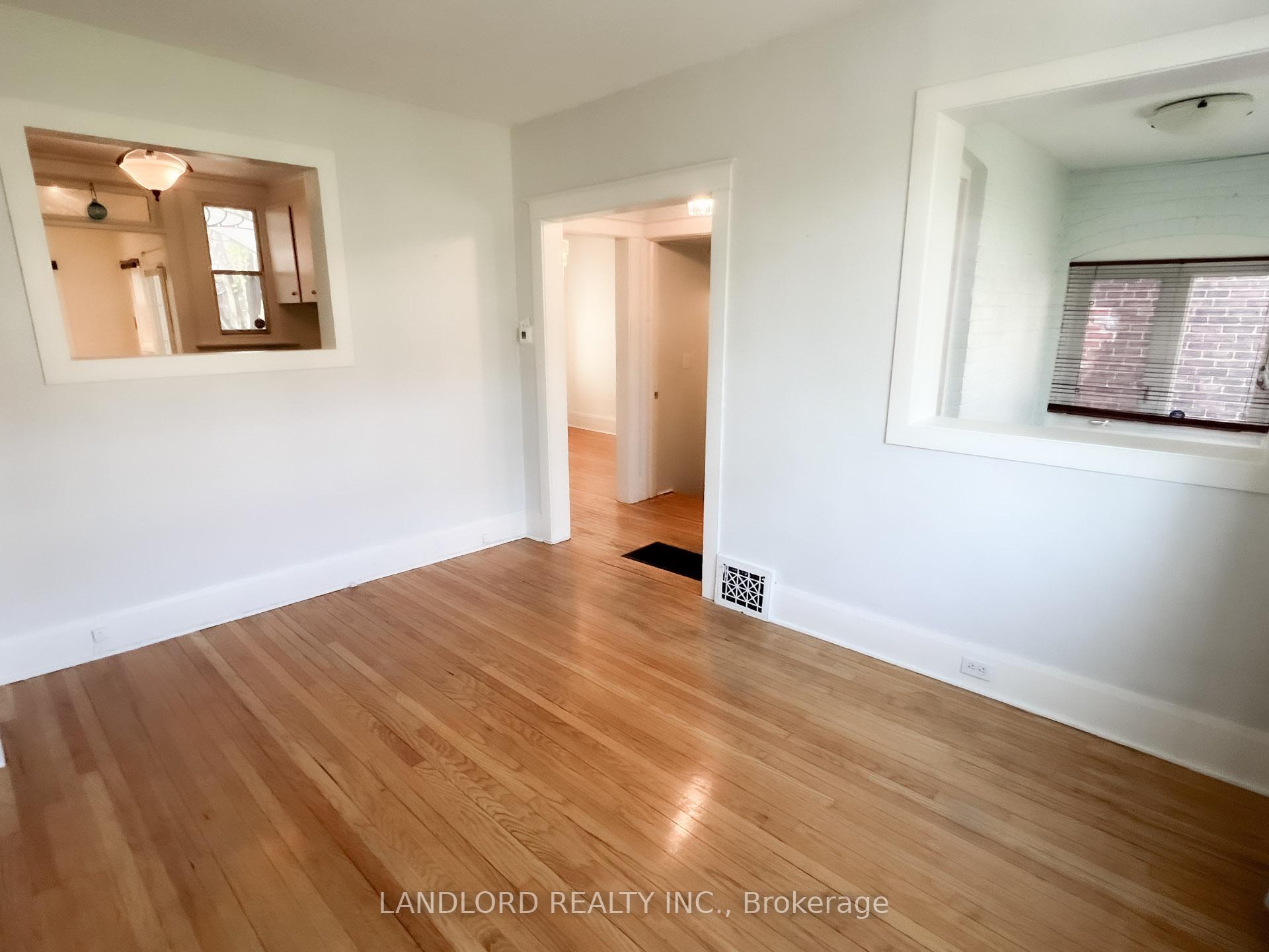 Photo 8 of 16 Earl Haig Avenue, Toronto, Woodbine Corridor — HOMEH