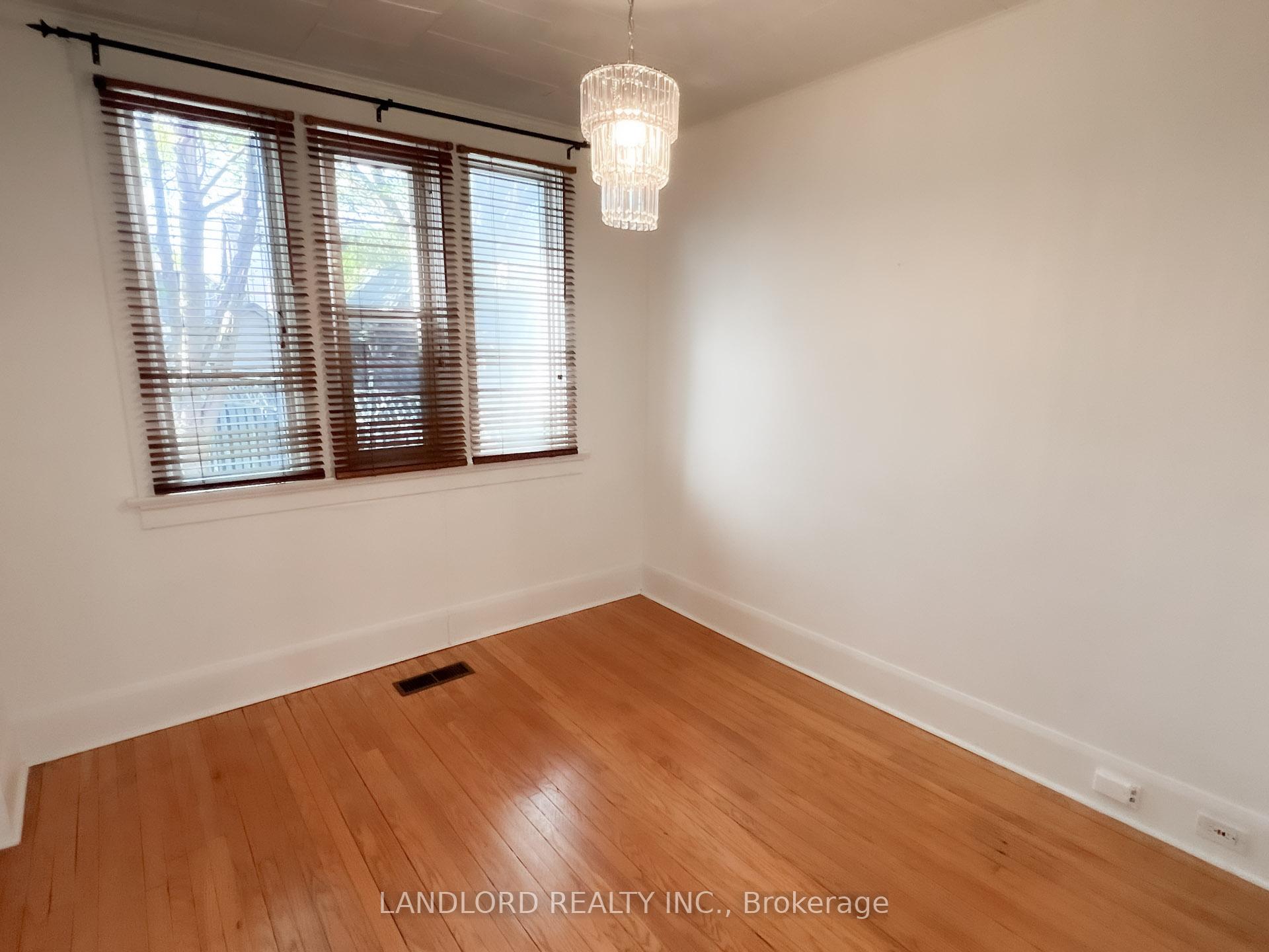 Photo 10 of 16 Earl Haig Avenue, Toronto, Woodbine Corridor — HOMEH
