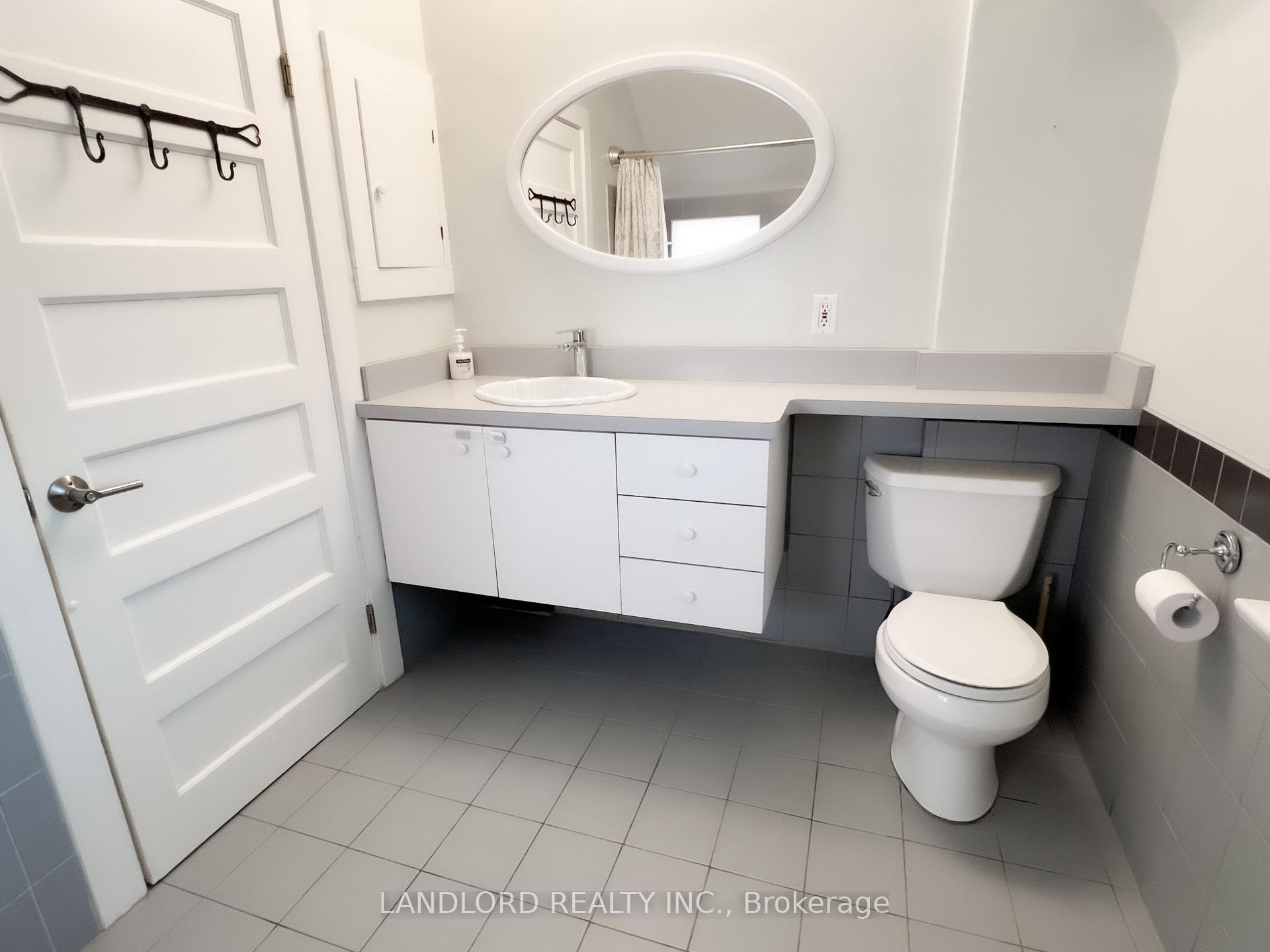 Photo 14 of 16 Earl Haig Avenue, Toronto, Woodbine Corridor — HOMEH