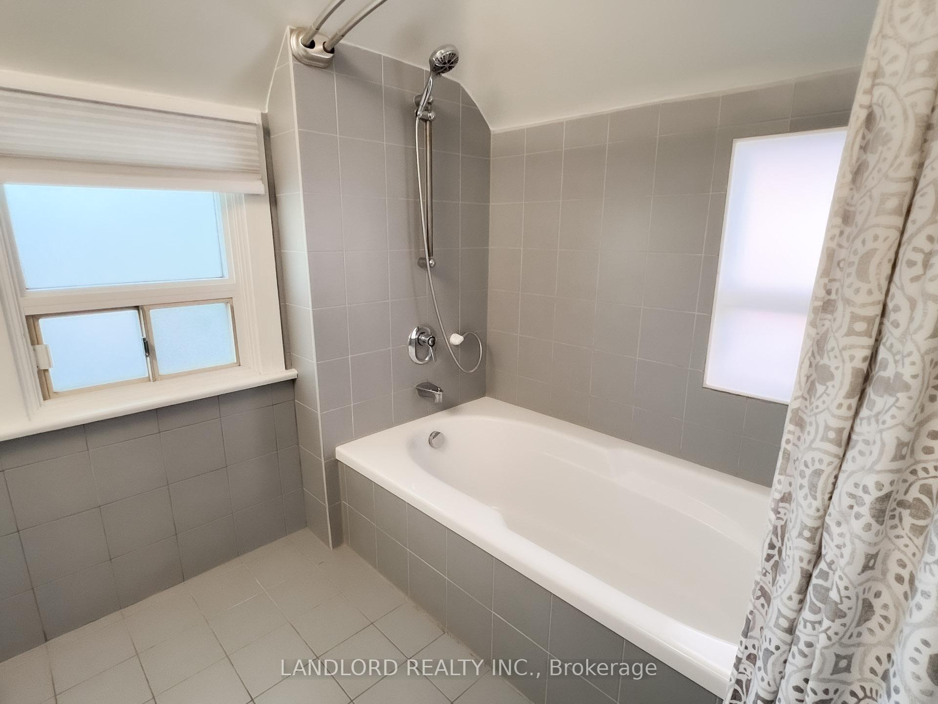 Photo 15 of 16 Earl Haig Avenue, Toronto, Woodbine Corridor — HOMEH