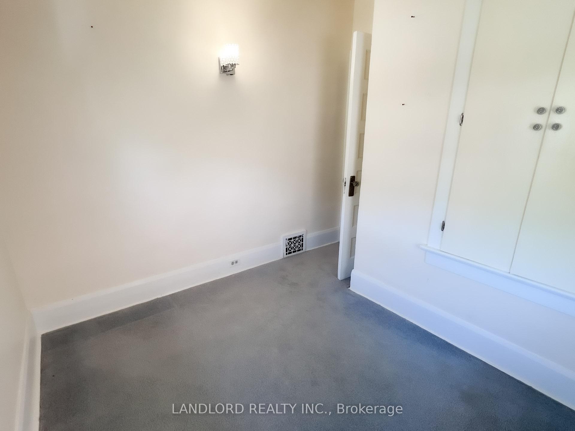 Photo 18 of 16 Earl Haig Avenue, Toronto, Woodbine Corridor — HOMEH