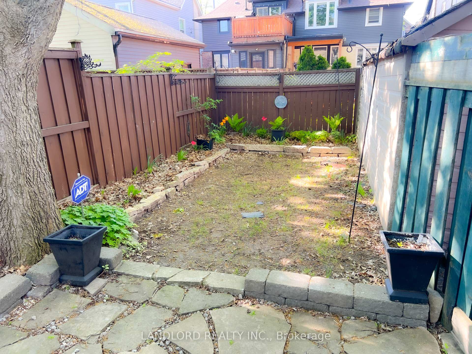 Photo 22 of 16 Earl Haig Avenue, Toronto, Woodbine Corridor — HOMEH
