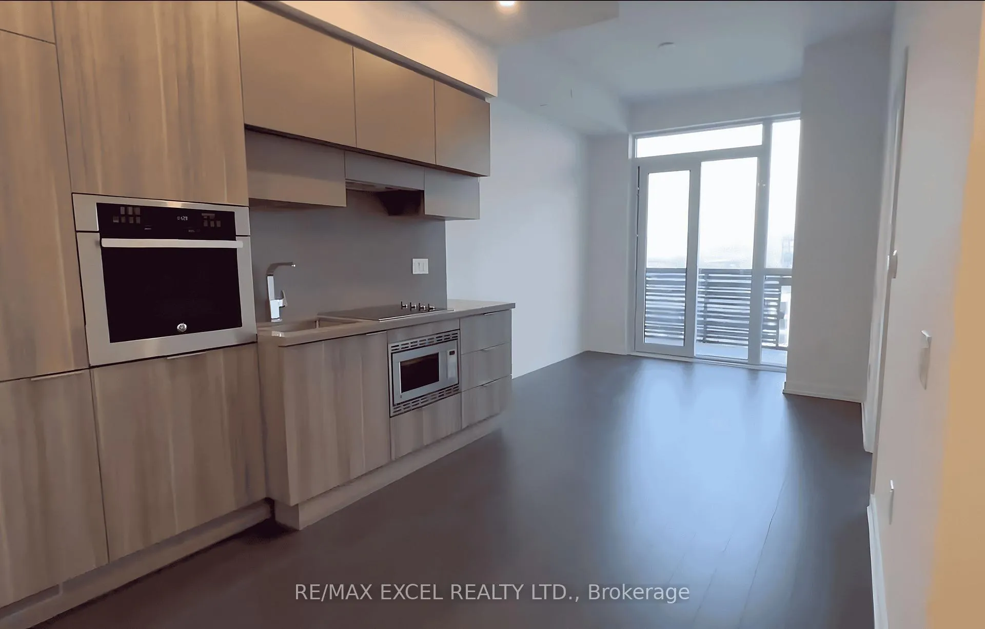 Photo 2 of Unit 3902, 39 Roehampton Avenue, Toronto, Mount Pleasant West — HOMEH