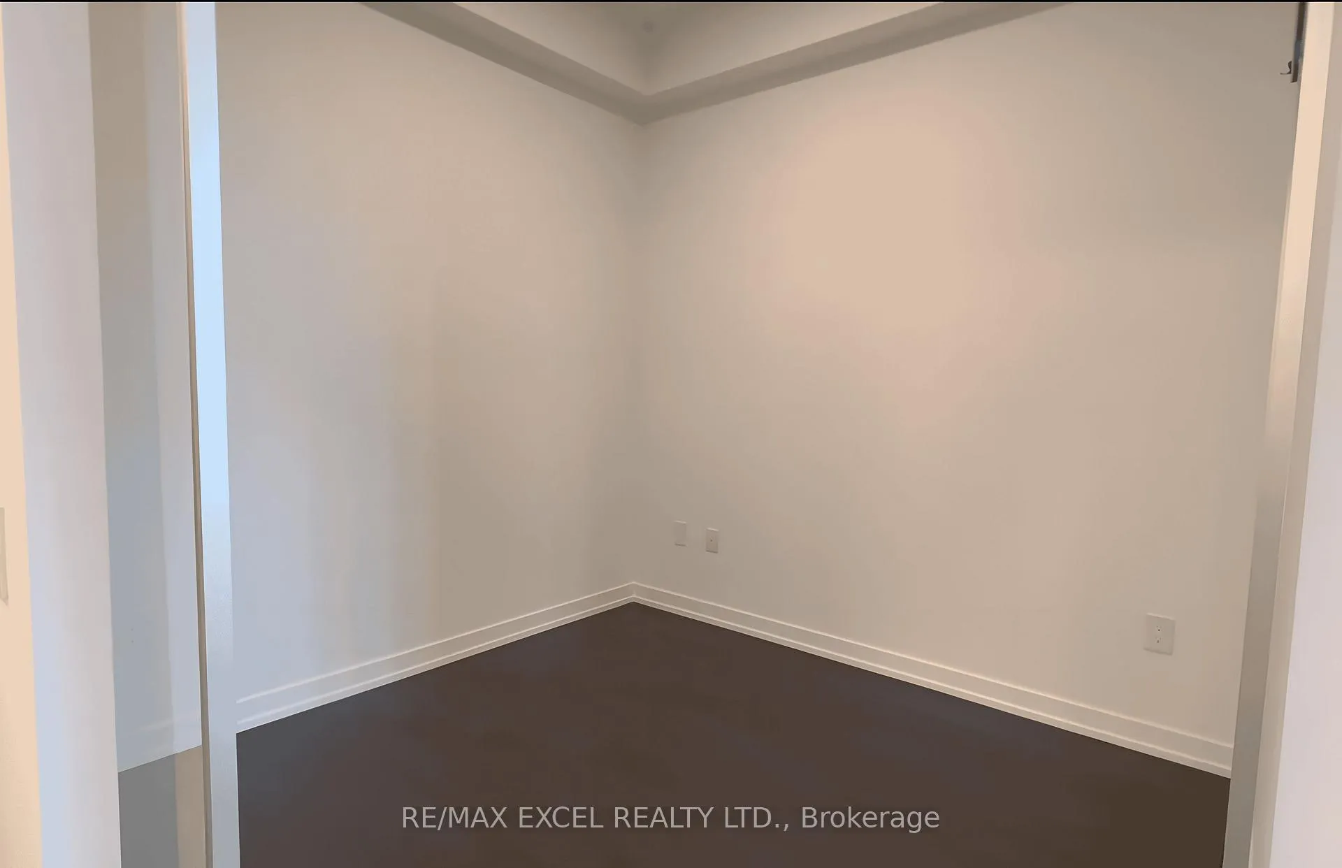 Photo 3 of Unit 3902, 39 Roehampton Avenue, Toronto, Mount Pleasant West — HOMEH