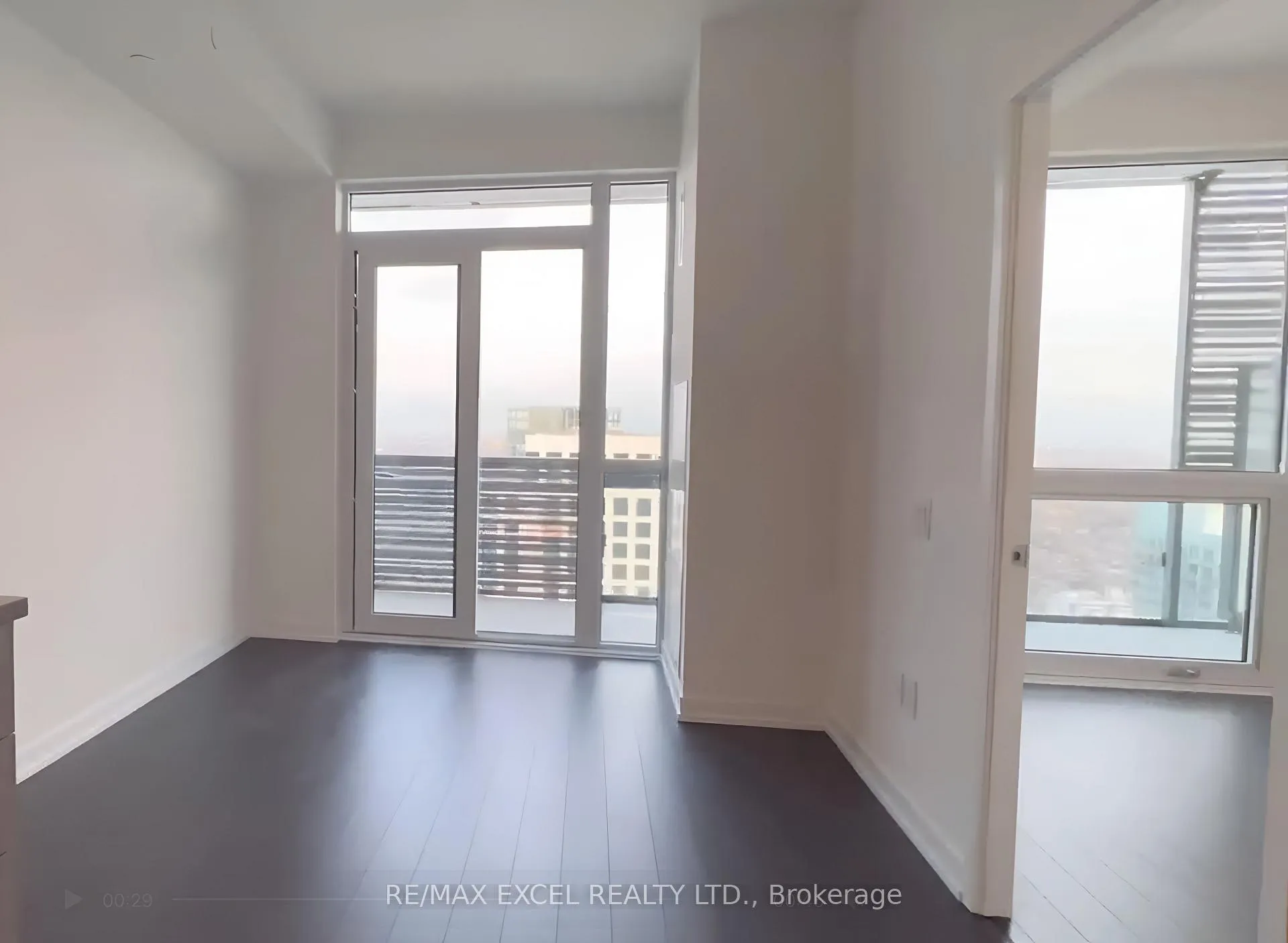 Photo 10 of Unit 3902, 39 Roehampton Avenue, Toronto, Mount Pleasant West — HOMEH
