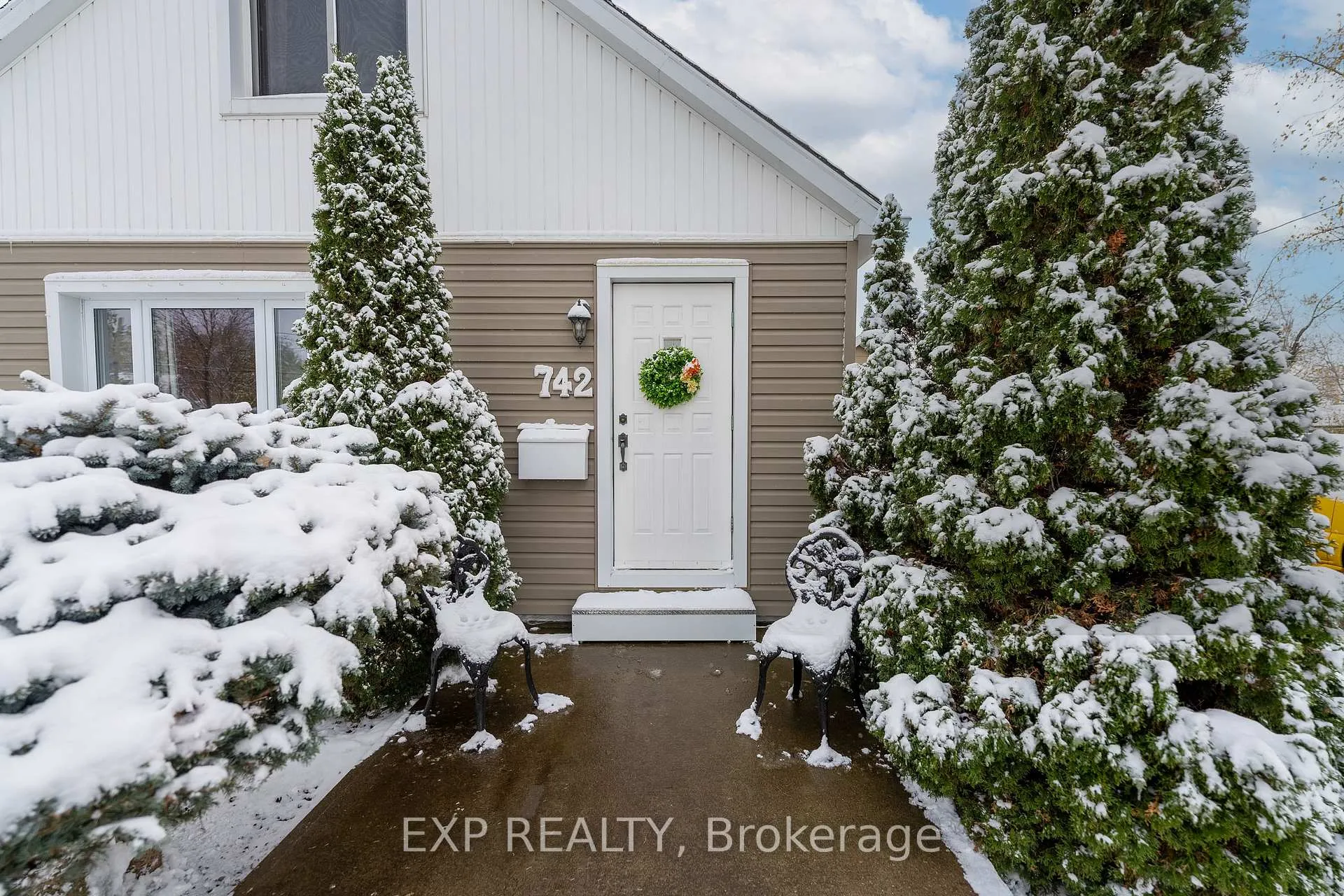 Photo 6 of 742 Broadway Street, Welland, Broadway — HOMEH