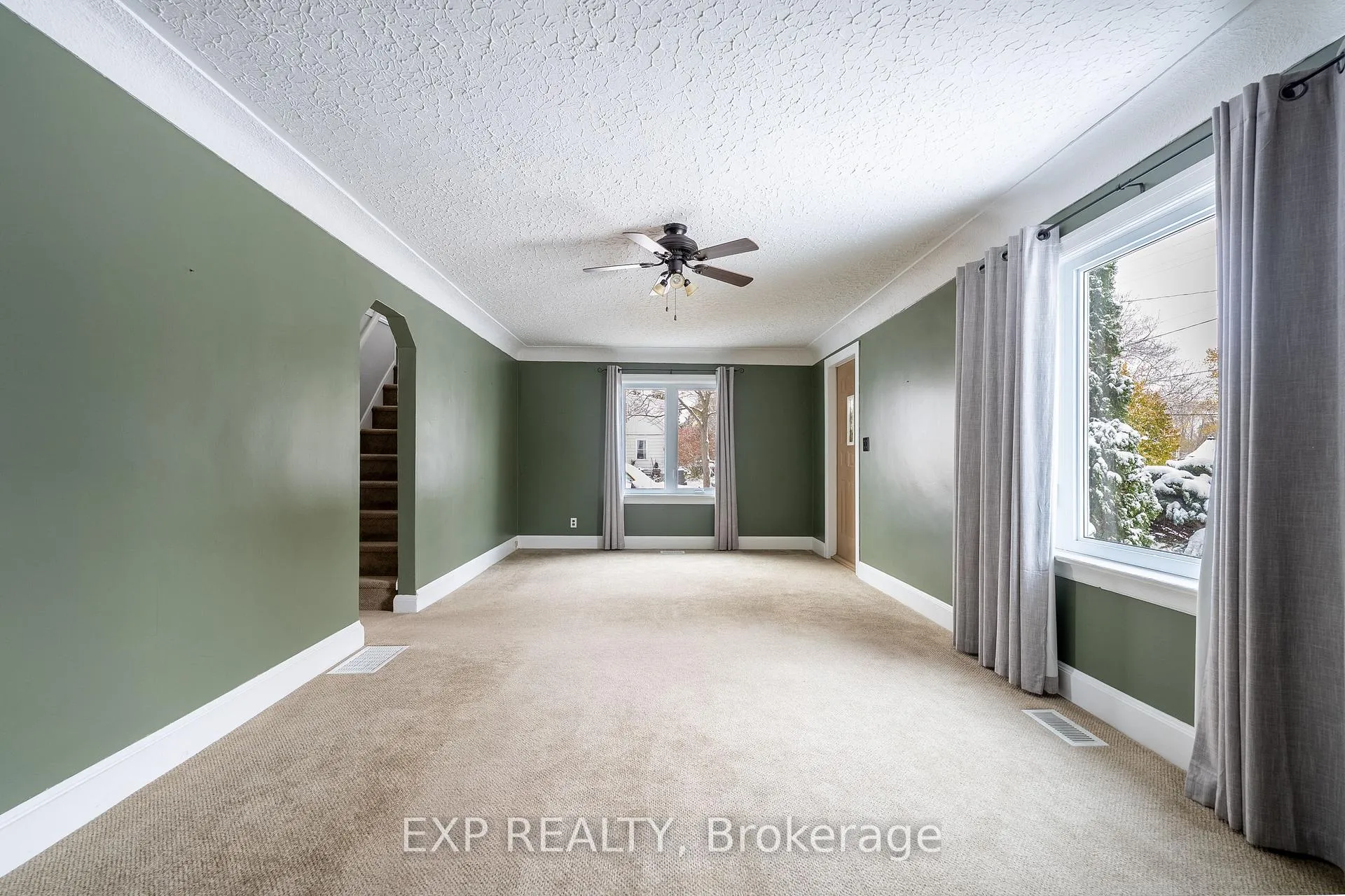 Photo 14 of 742 Broadway Street, Welland, Broadway — HOMEH