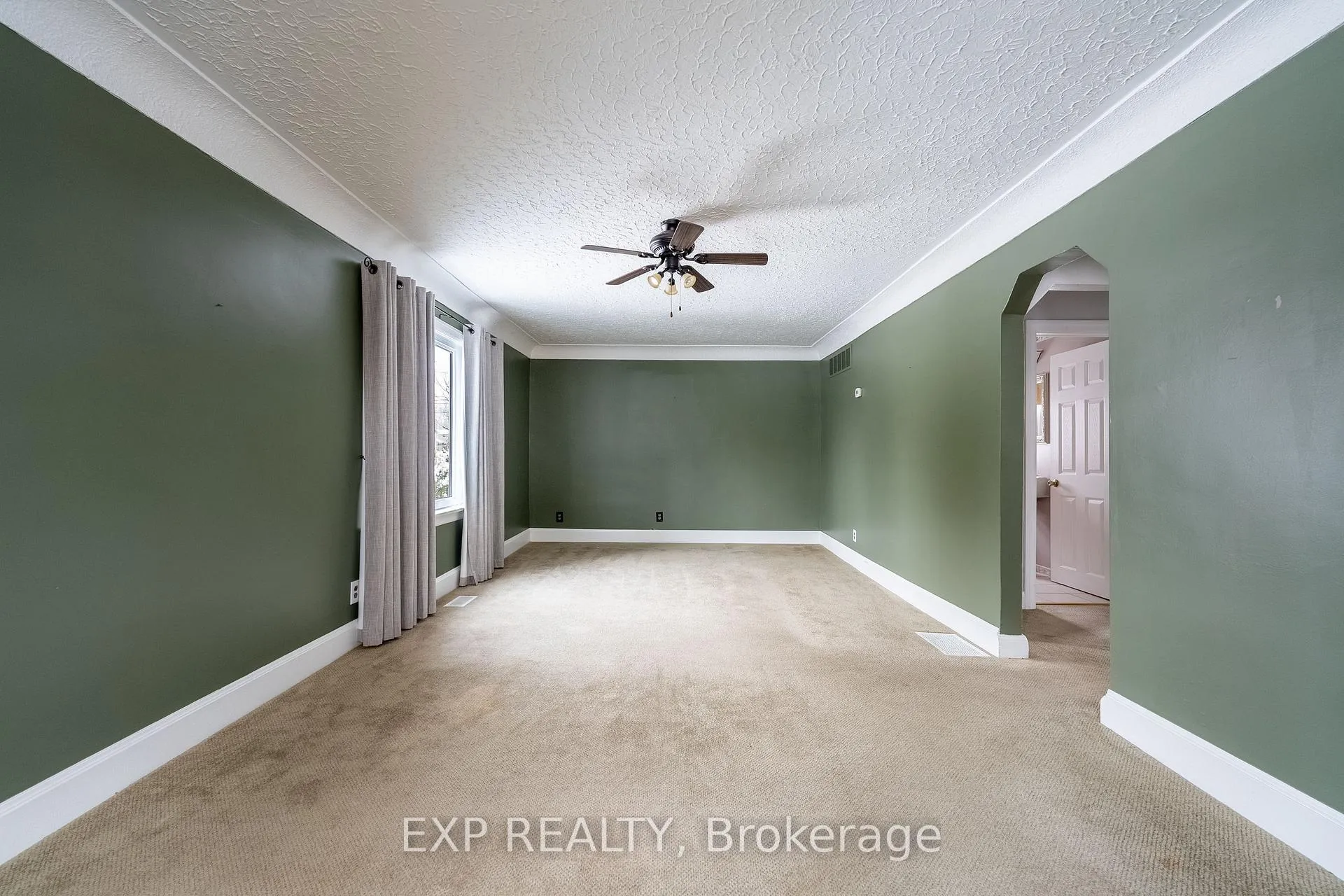Photo 16 of 742 Broadway Street, Welland, Broadway — HOMEH