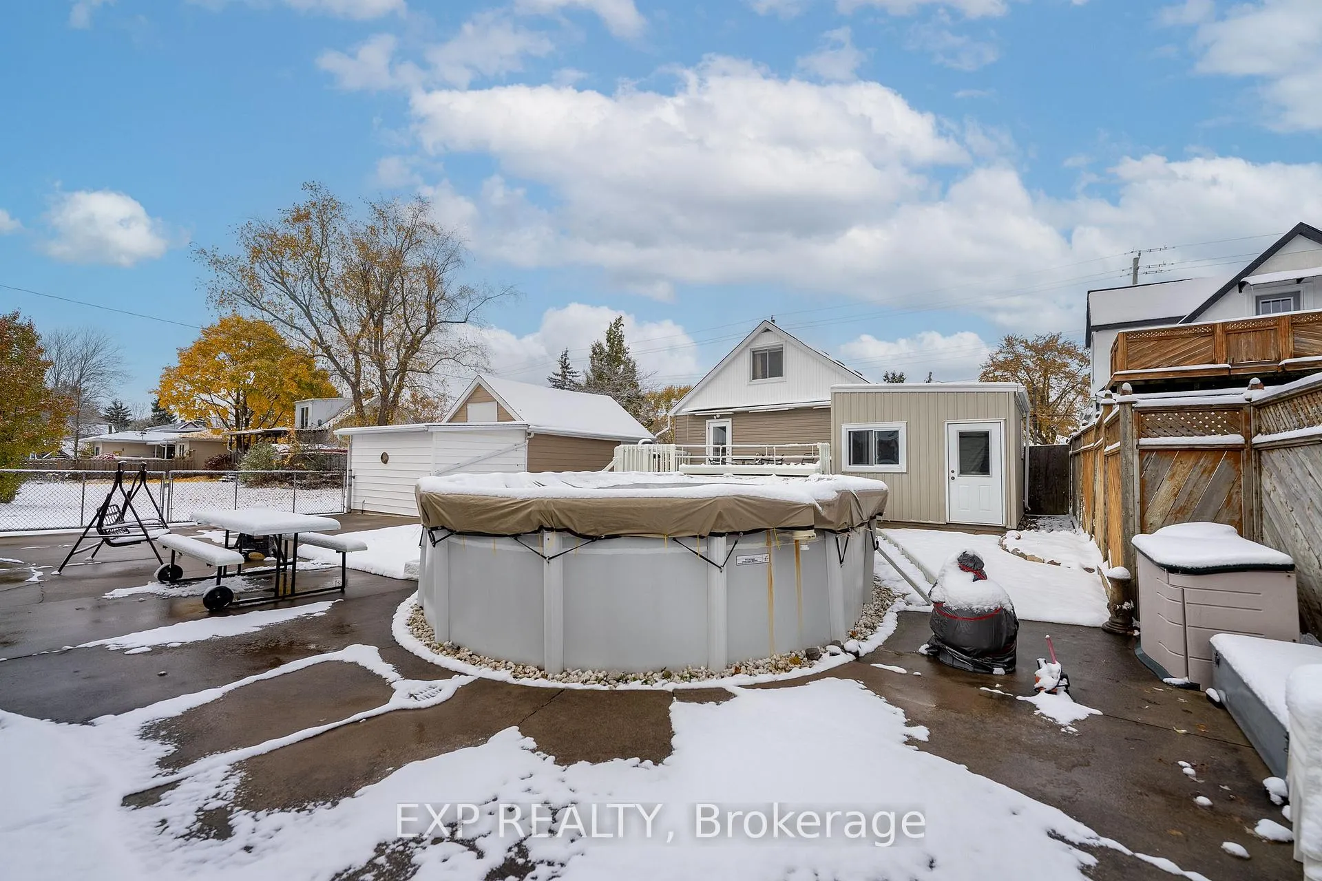 Photo 45 of 742 Broadway Street, Welland, Broadway — HOMEH