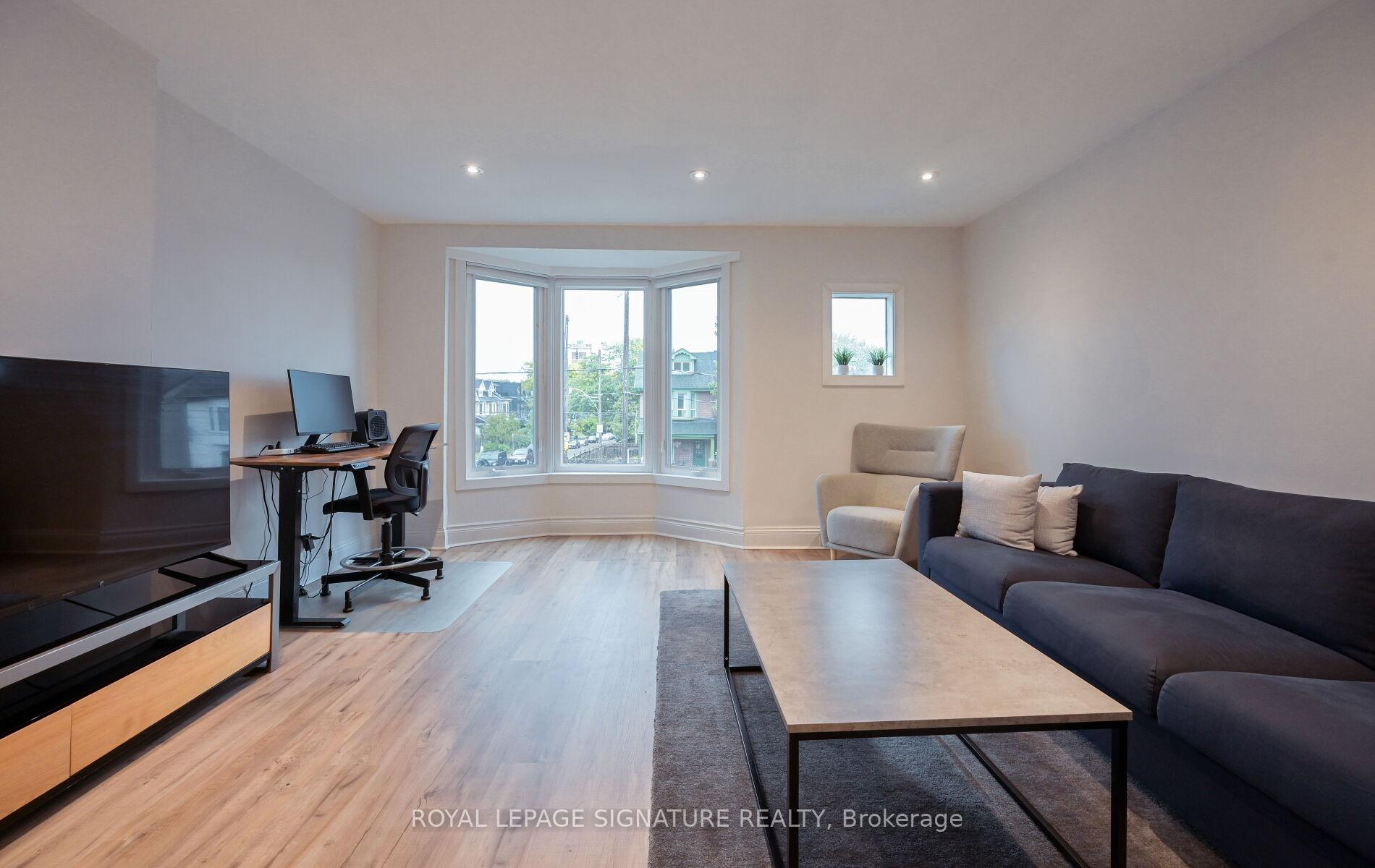 Photo 4 of Unit Upper, 466 Pape Avenue, Toronto, North Riverdale — HOMEH