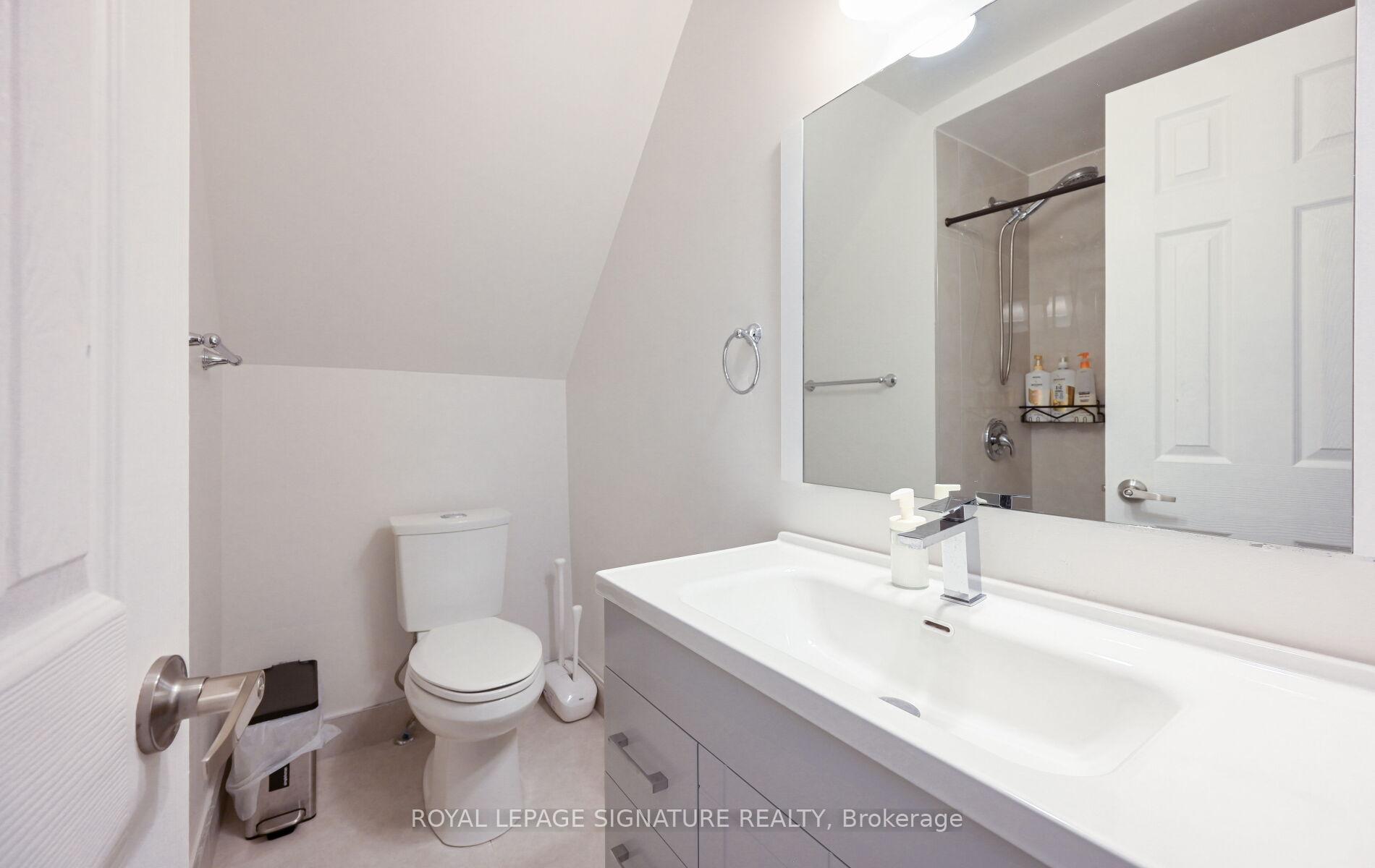 Photo 20 of Unit Upper, 466 Pape Avenue, Toronto, North Riverdale — HOMEH