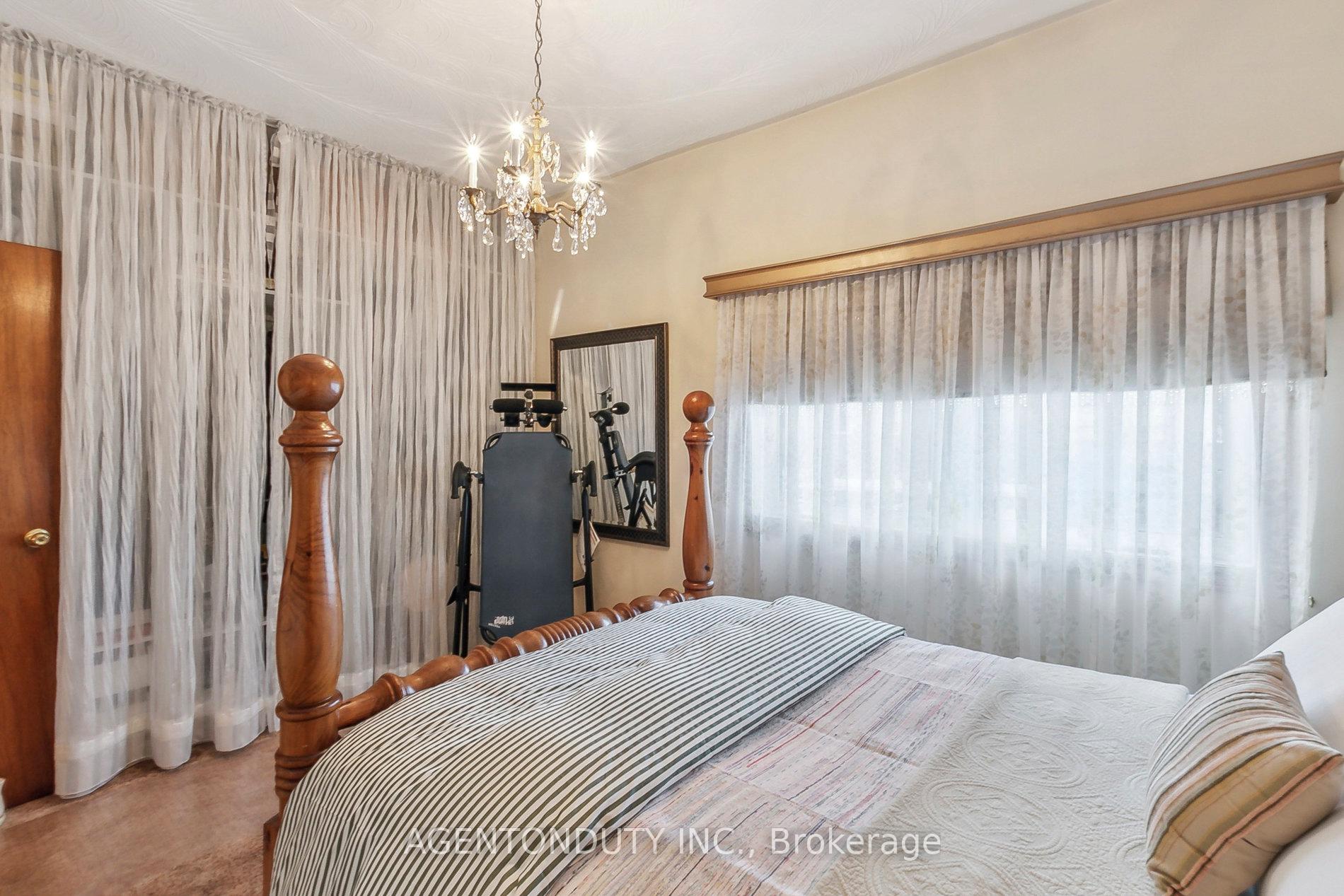 Photo 19 of 109 Lisgar Street, Toronto, Little Portugal — HOMEH