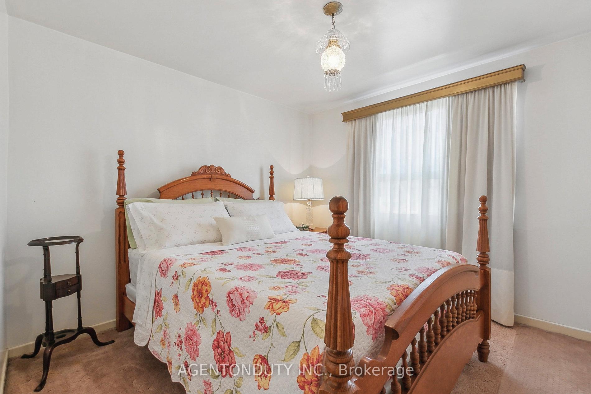Photo 25 of 109 Lisgar Street, Toronto, Little Portugal — HOMEH