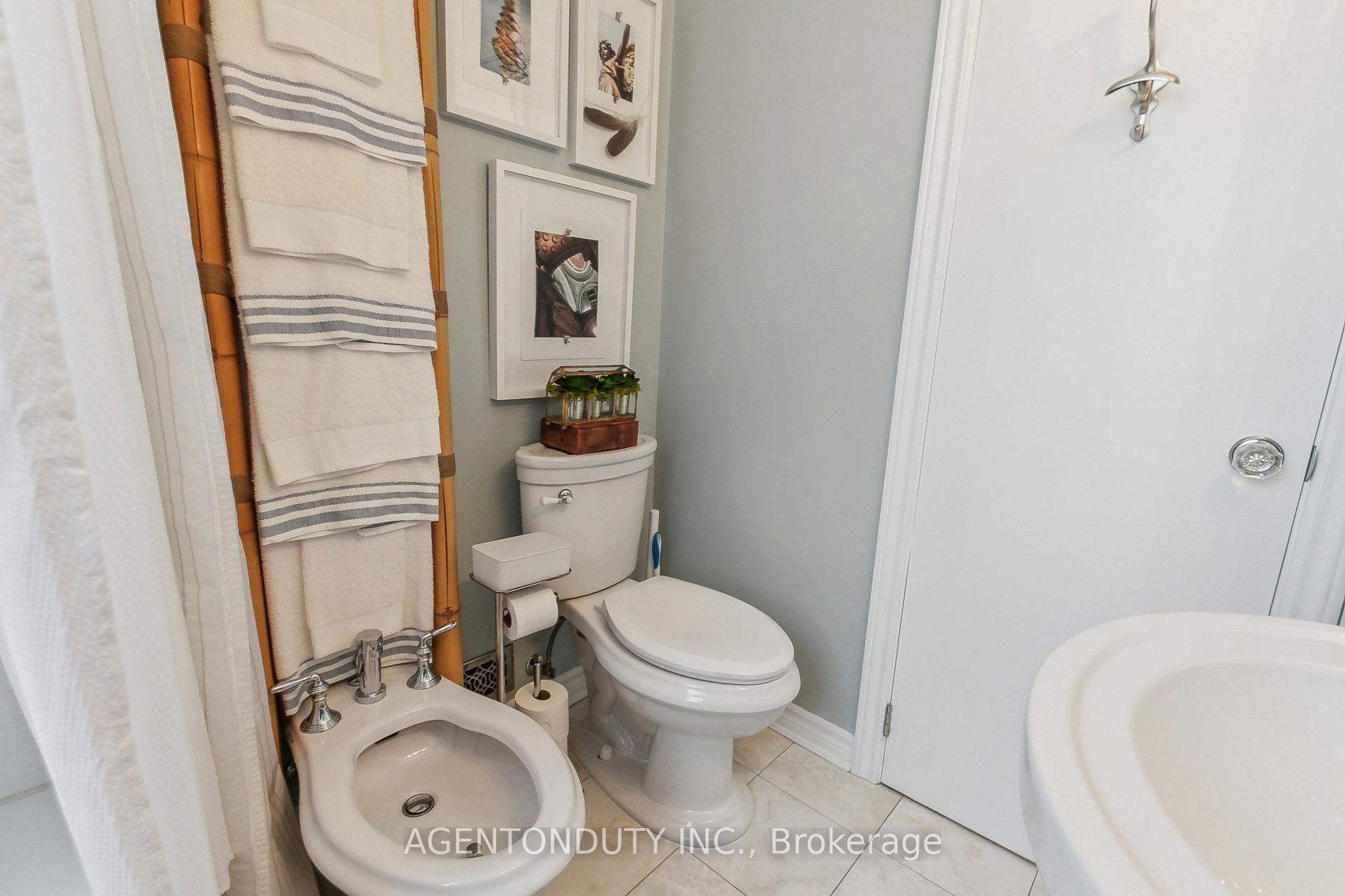 Photo 29 of 109 Lisgar Street, Toronto, Little Portugal — HOMEH