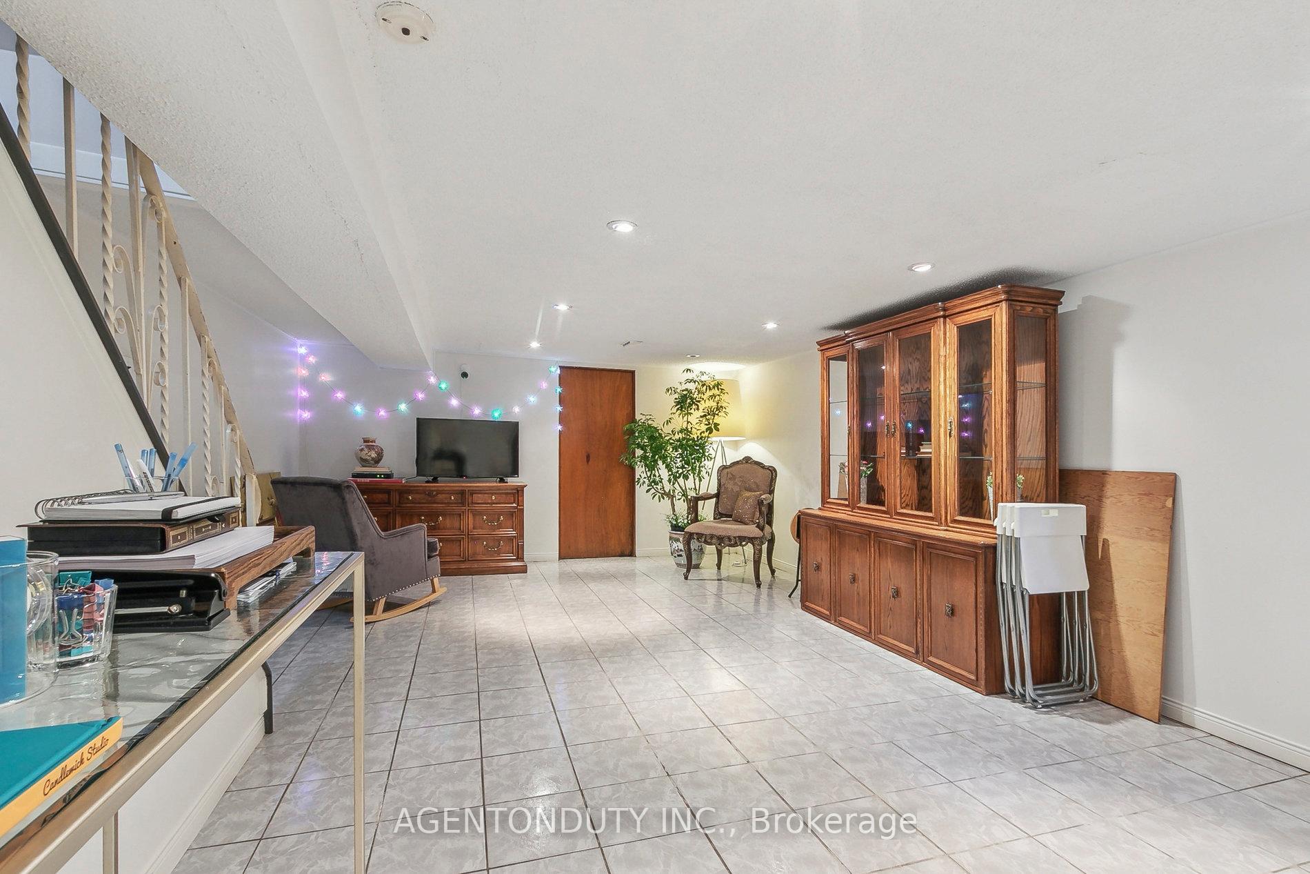 Photo 30 of 109 Lisgar Street, Toronto, Little Portugal — HOMEH
