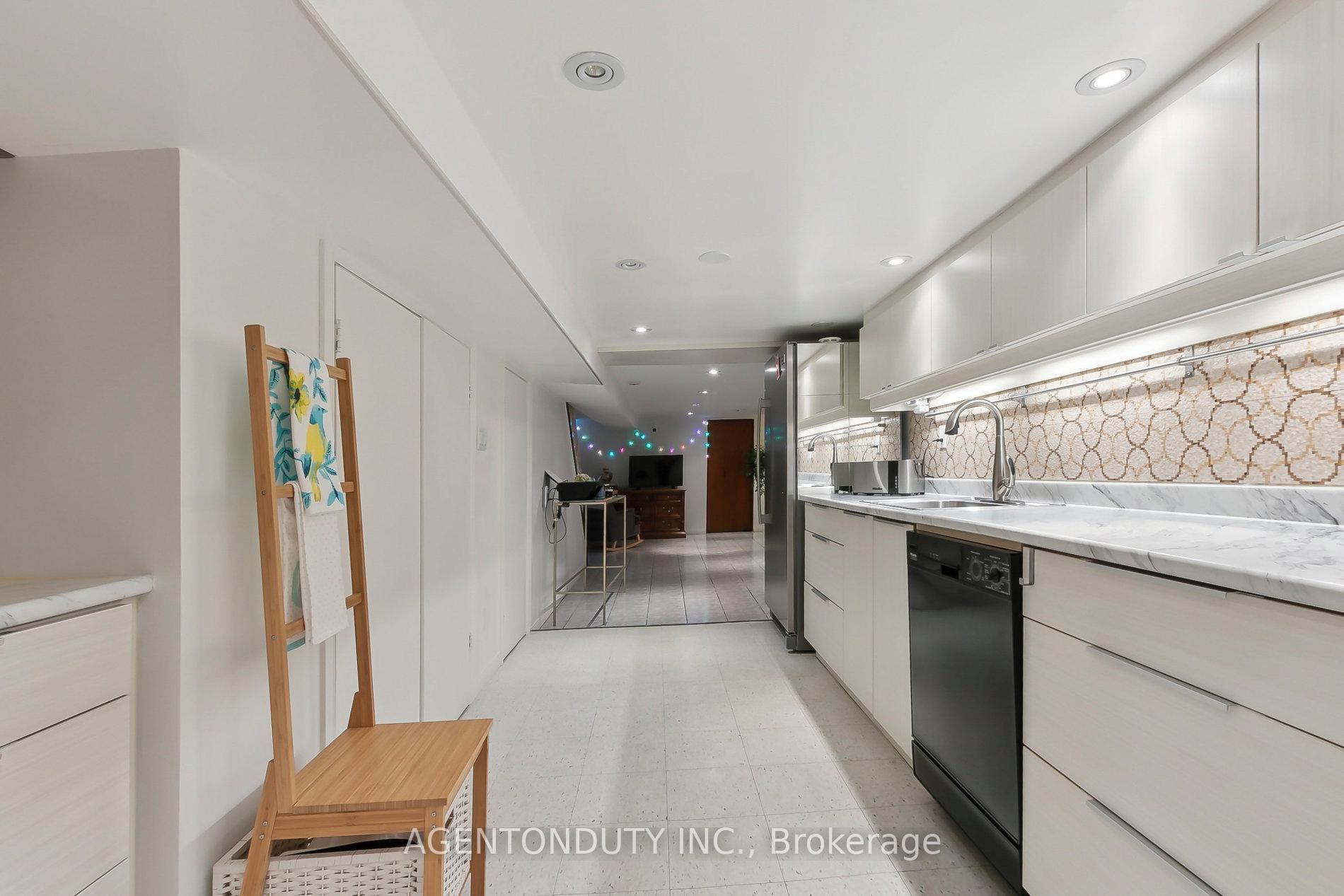 Photo 35 of 109 Lisgar Street, Toronto, Little Portugal — HOMEH