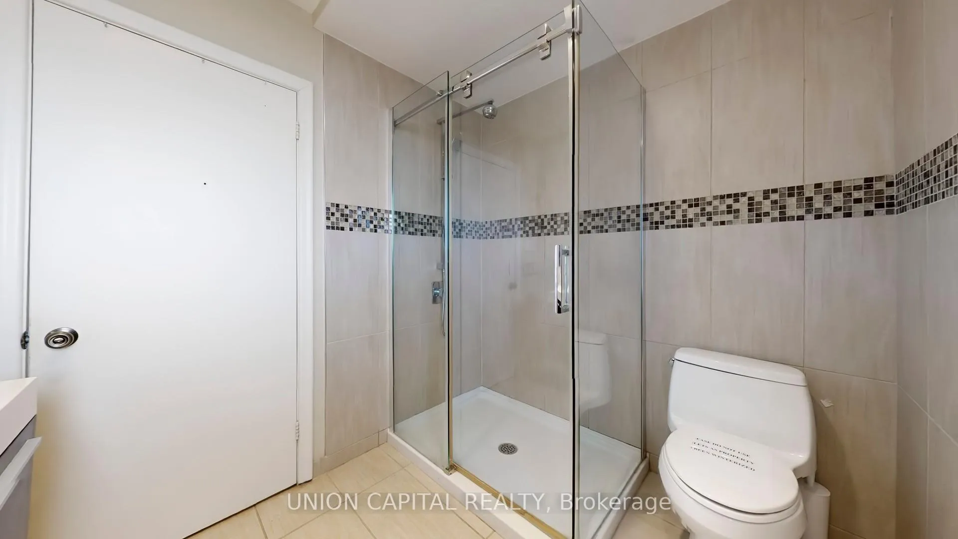 Photo 8 of 16 Cavalier Crescent, Vaughan, Uplands — HOMEH