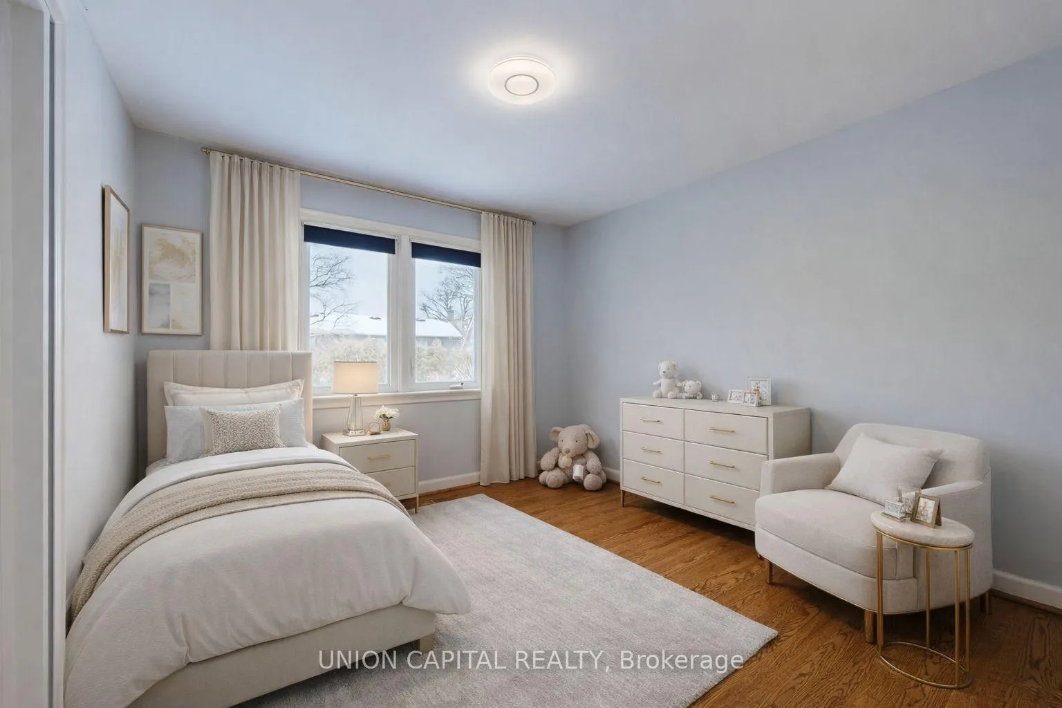 Photo 9 of 16 Cavalier Crescent, Vaughan, Uplands — HOMEH