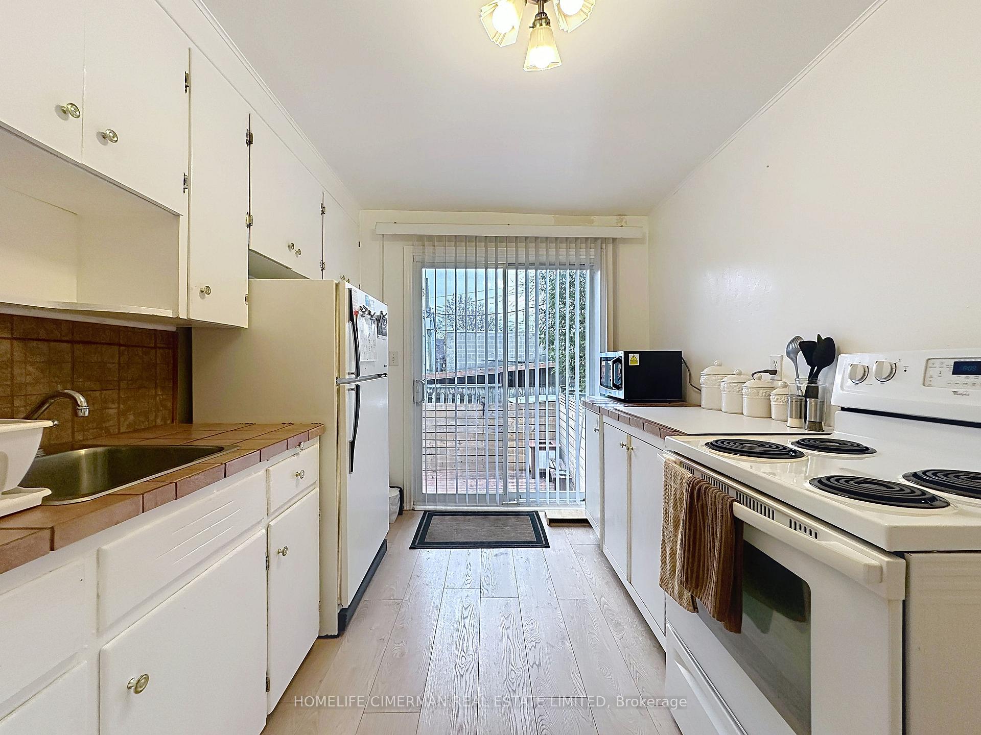 Photo 6 of 11 Winnifred Avenue, Toronto, South Riverdale — HOMEH