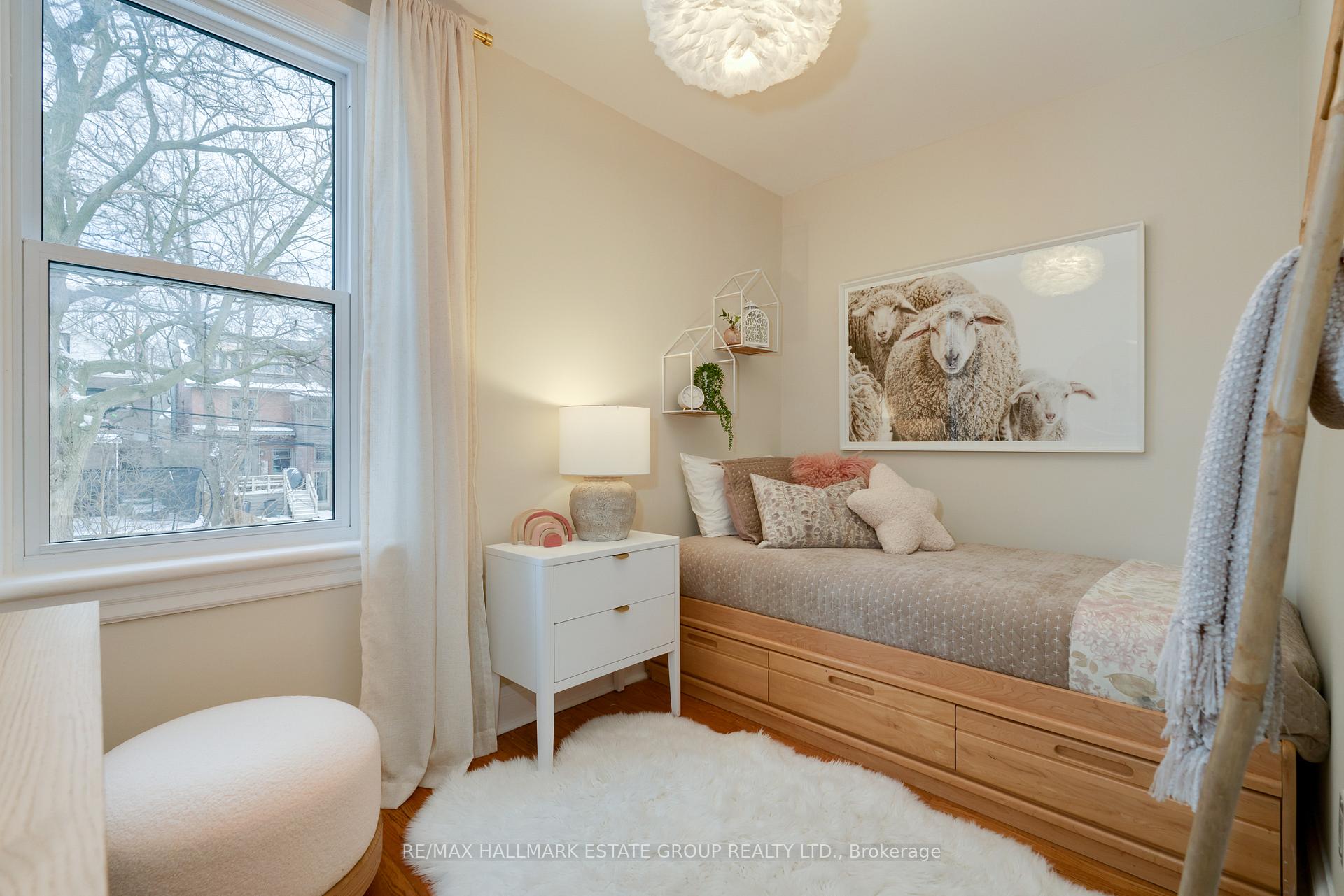 Photo 16 of 181 Lee Avenue, Toronto, The Beaches — HOMEH