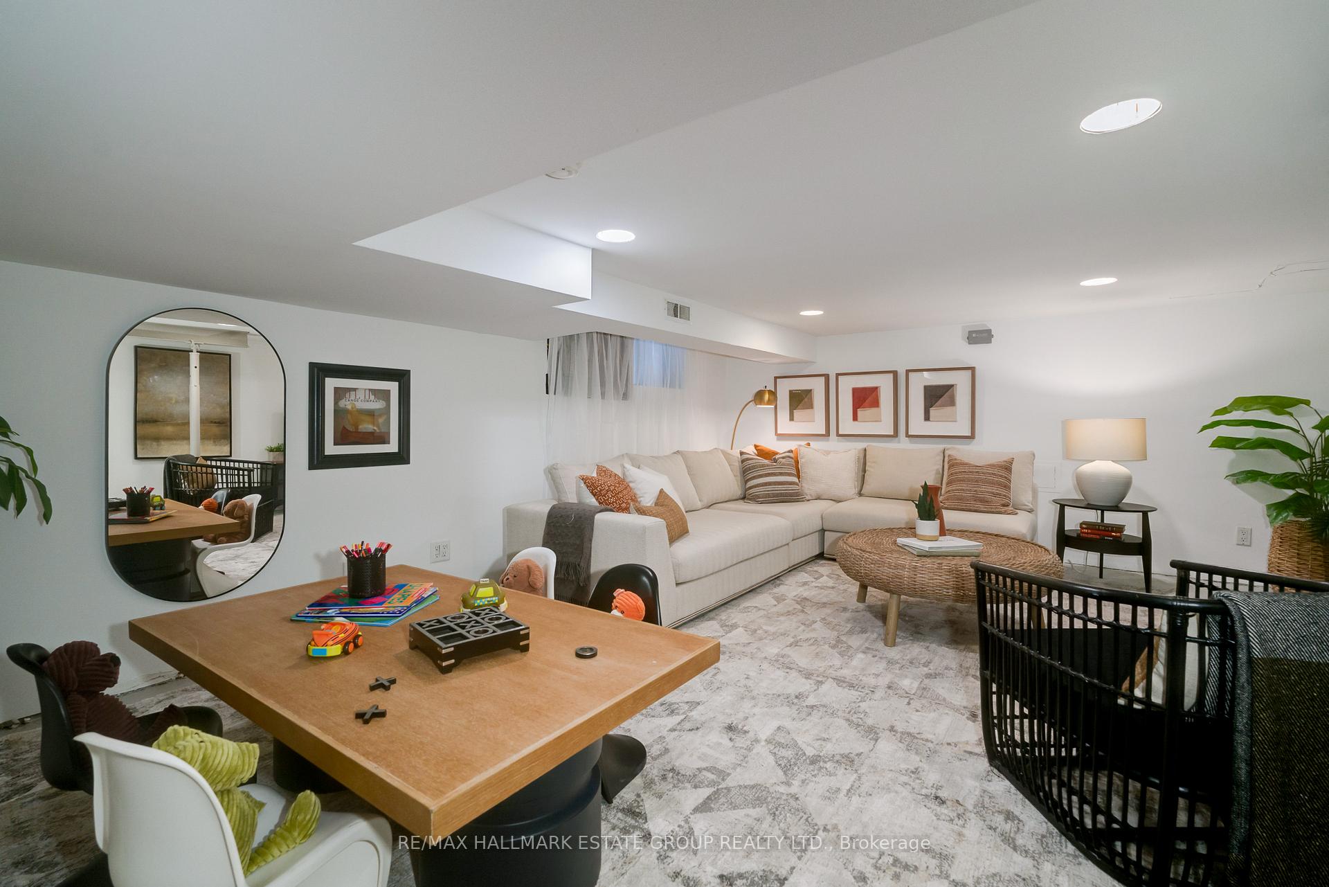 Photo 18 of 181 Lee Avenue, Toronto, The Beaches — HOMEH