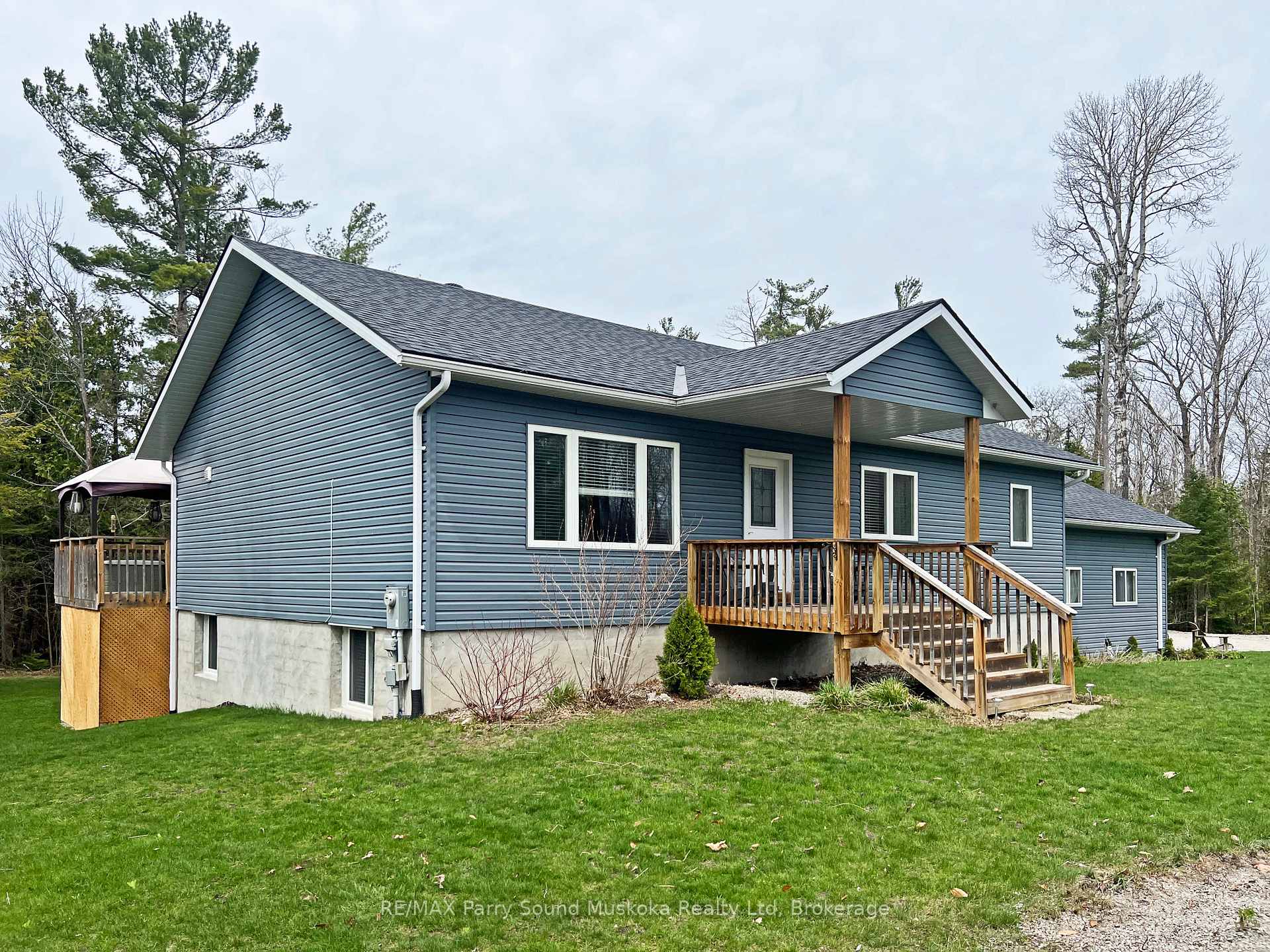 Photo 2 of 52 Meadows Avenue, Tay, Rural Tay — HOMEH