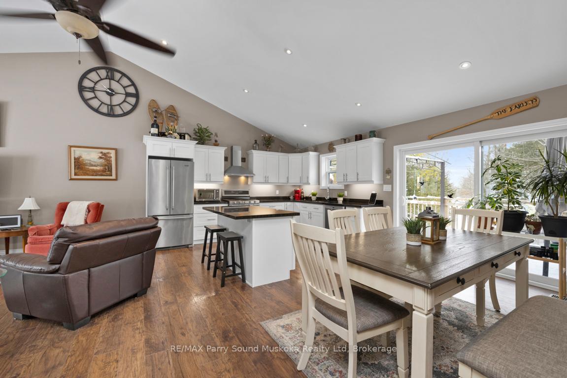 Photo 10 of 52 Meadows Avenue, Tay, Rural Tay — HOMEH