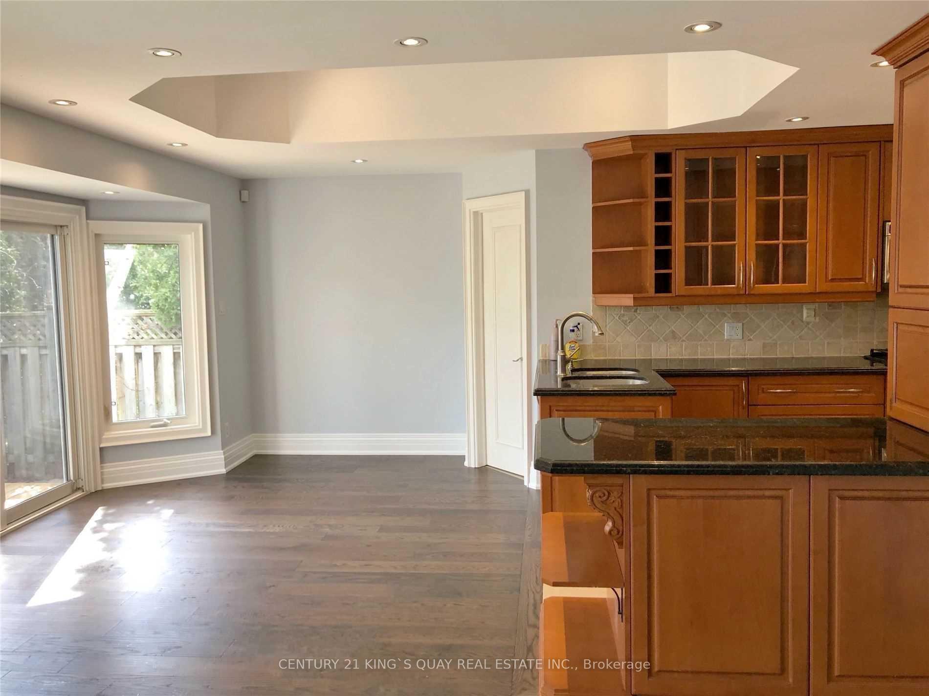 Photo 8 of 33 Brooke Avenue, Toronto, Bedford Park-Nortown — HOMEH