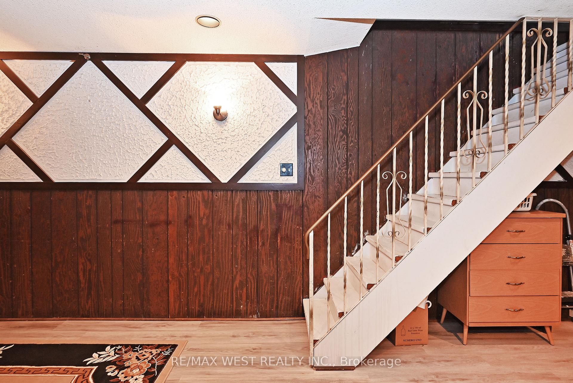 Photo 37 of 39 Lindsey Avenue, Toronto, Dufferin Grove — HOMEH