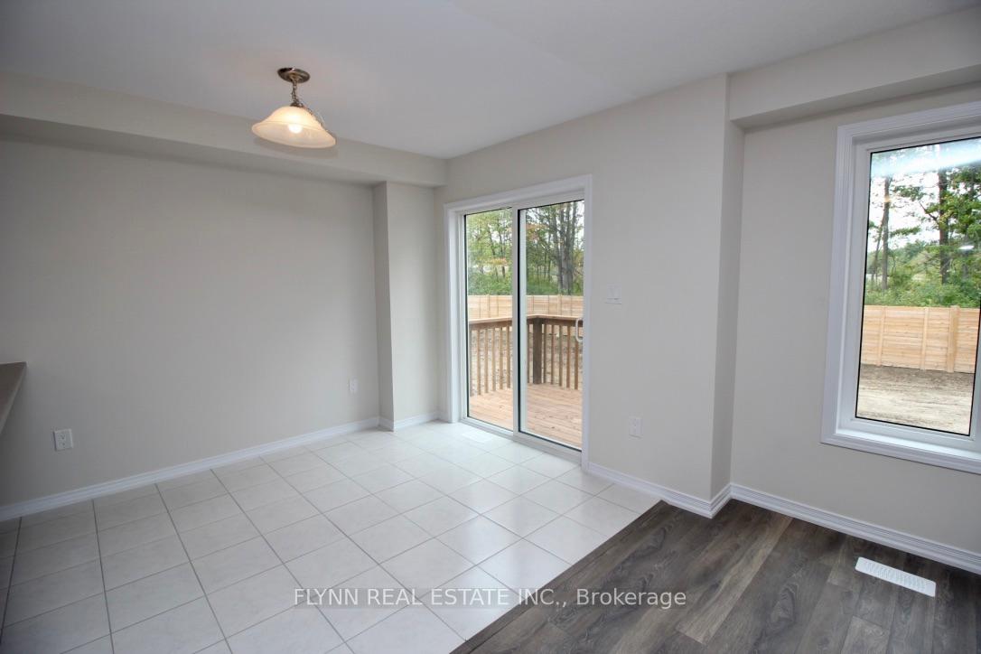 Photo 5 of 196 Esther Crescent, Thorold, Hurricane/Merrittville — HOMEH