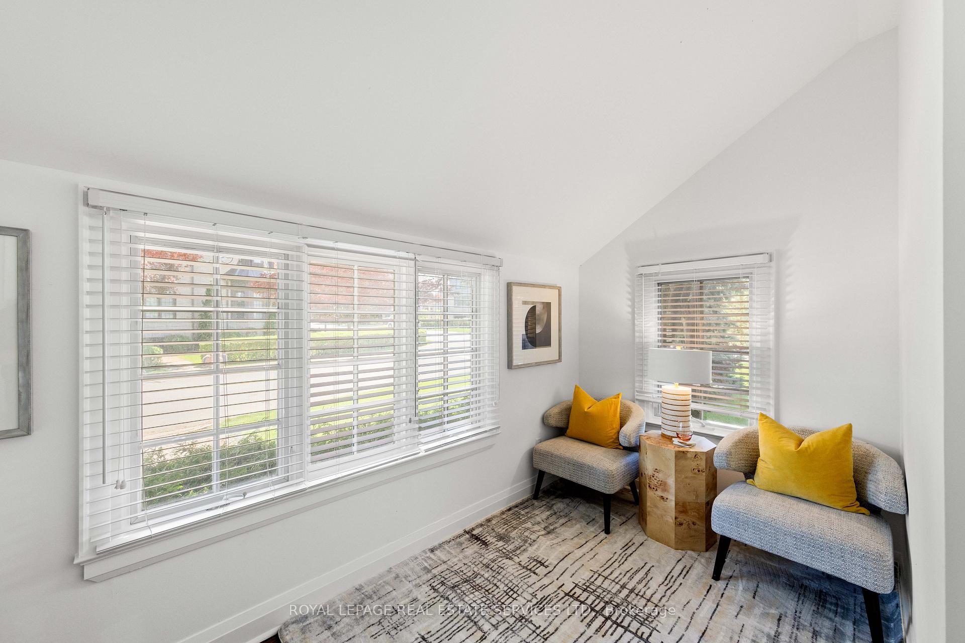 Photo 8 of 93 Esgore Drive, Toronto, Bedford Park-Nortown — HOMEH