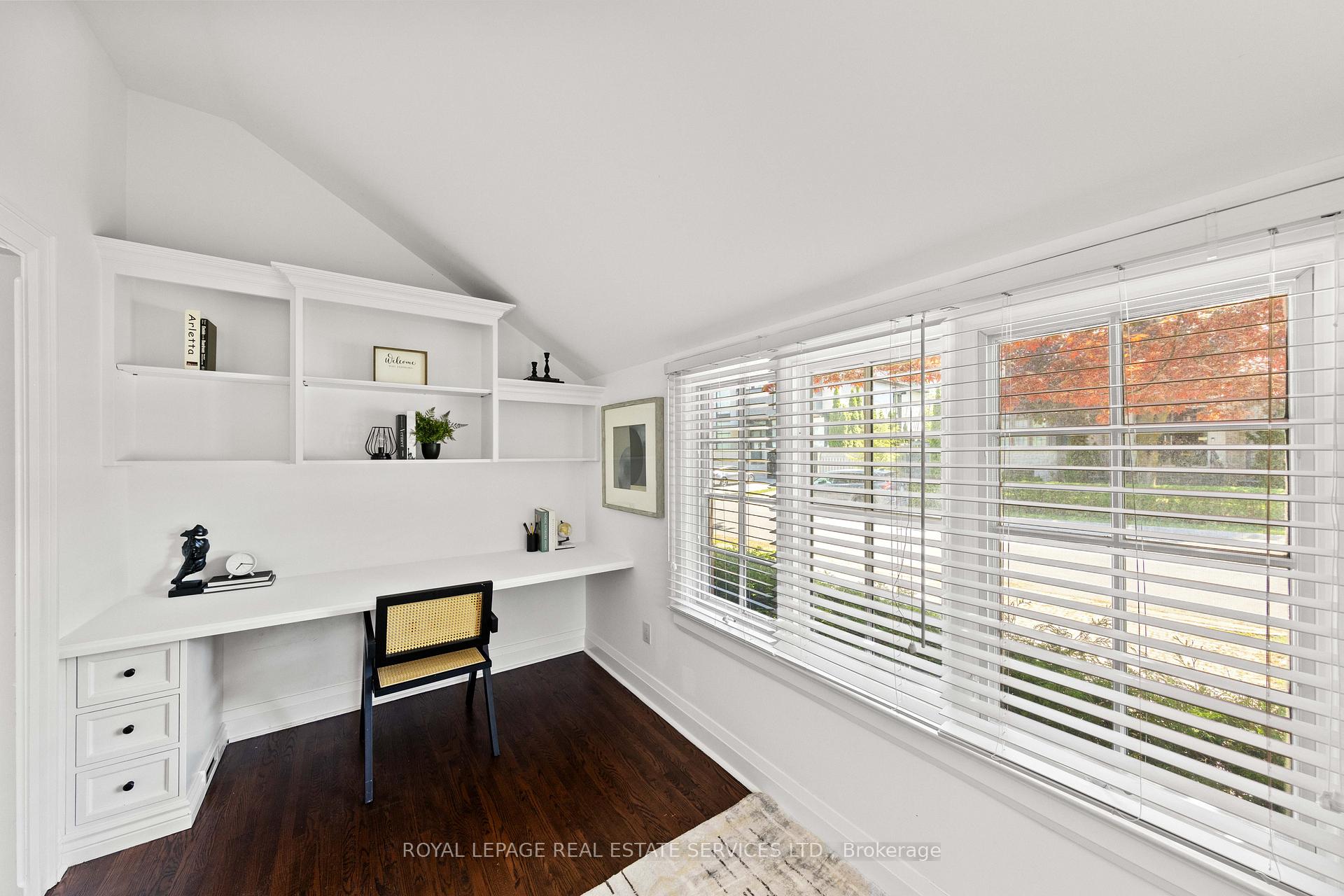 Photo 9 of 93 Esgore Drive, Toronto, Bedford Park-Nortown — HOMEH