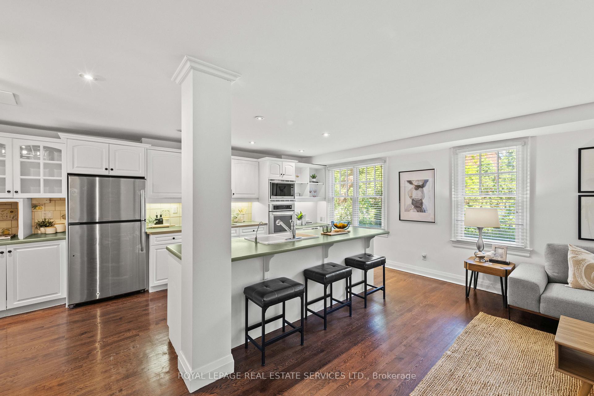 Photo 14 of 93 Esgore Drive, Toronto, Bedford Park-Nortown — HOMEH