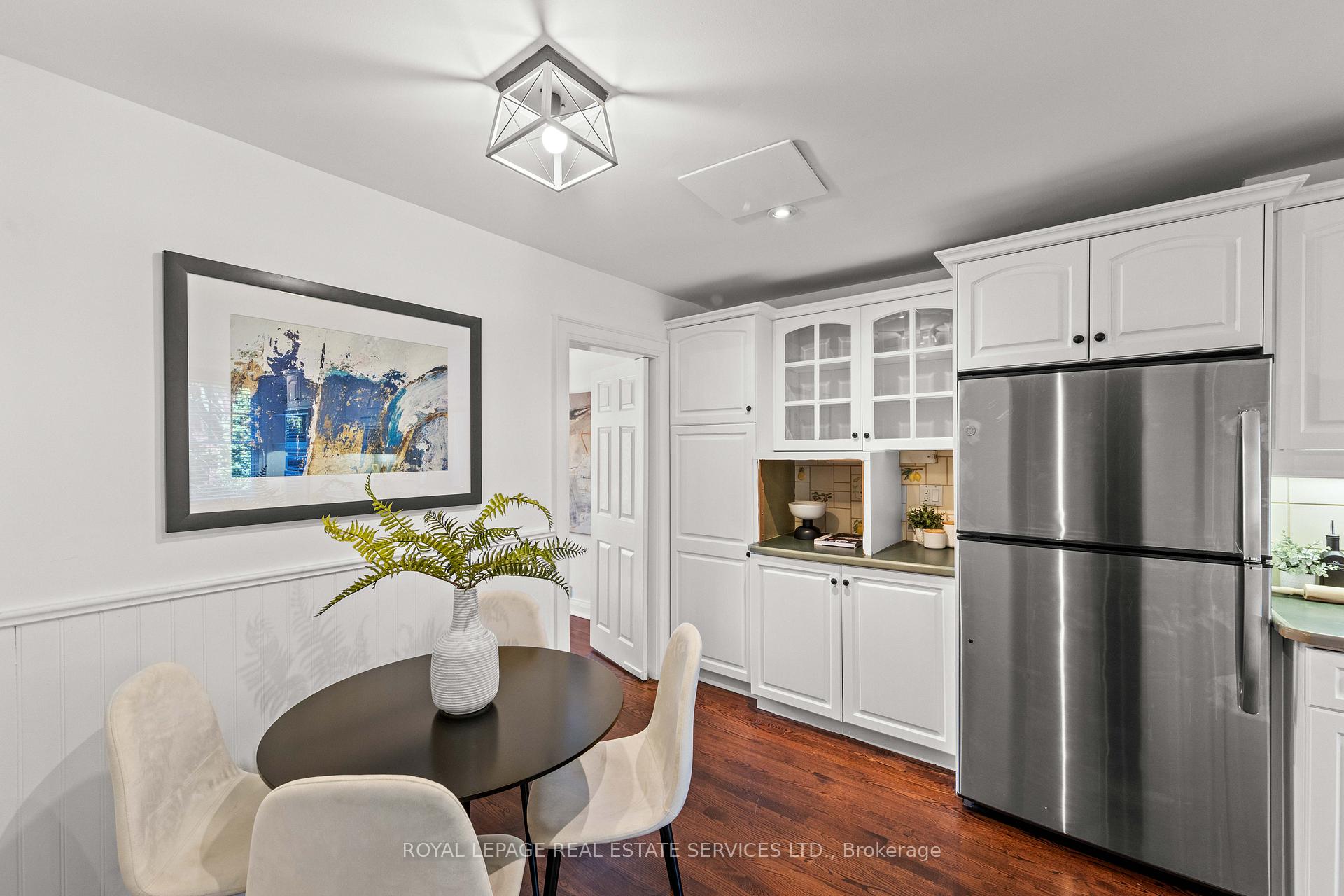 Photo 19 of 93 Esgore Drive, Toronto, Bedford Park-Nortown — HOMEH