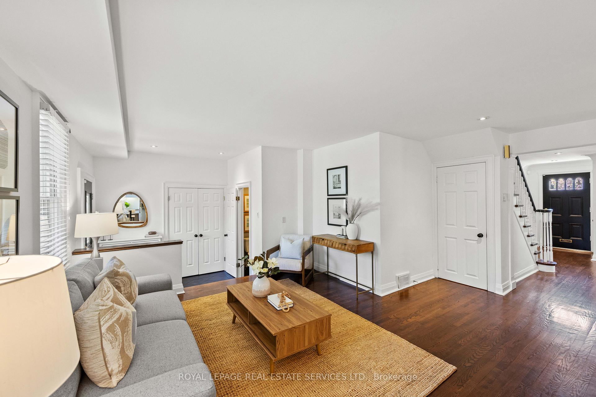 Photo 22 of 93 Esgore Drive, Toronto, Bedford Park-Nortown — HOMEH