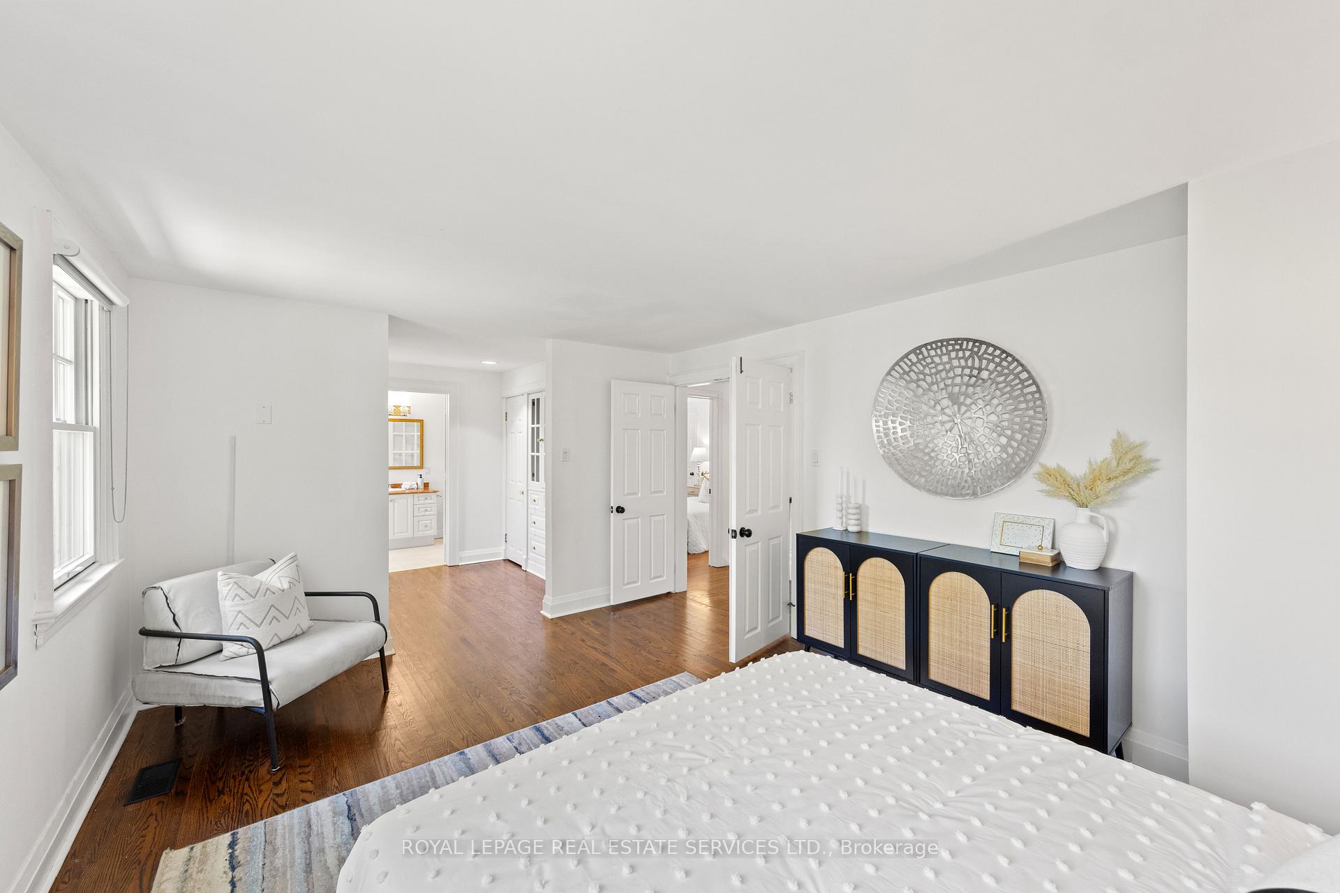 Photo 26 of 93 Esgore Drive, Toronto, Bedford Park-Nortown — HOMEH