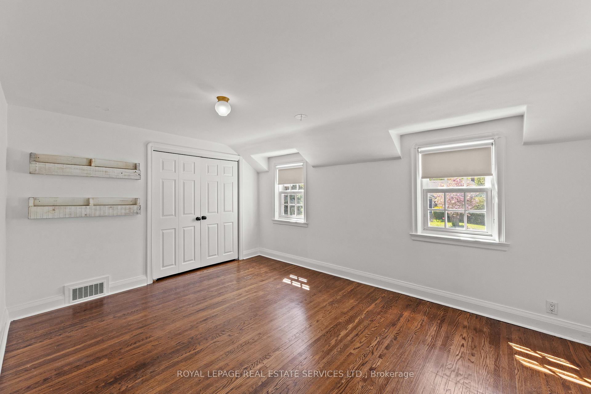 Photo 36 of 93 Esgore Drive, Toronto, Bedford Park-Nortown — HOMEH