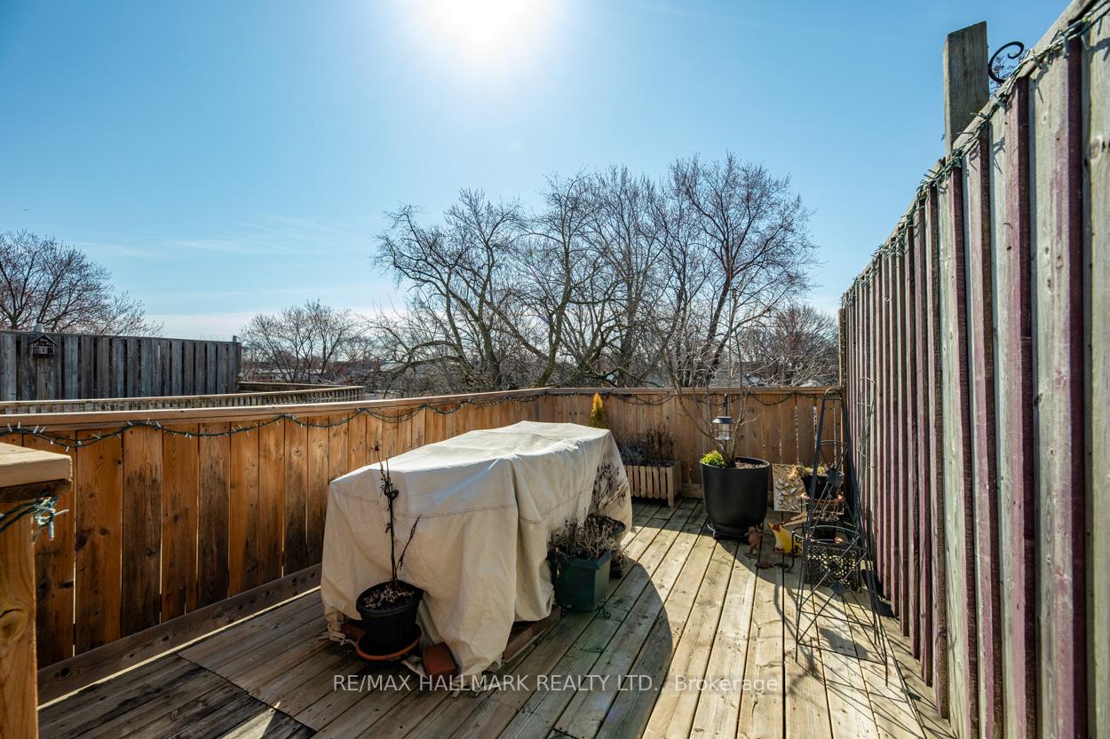 Photo 17 of 39 Badgerow Avenue, Toronto, South Riverdale — HOMEH